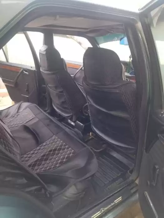 Mercedes-benz E class 1993