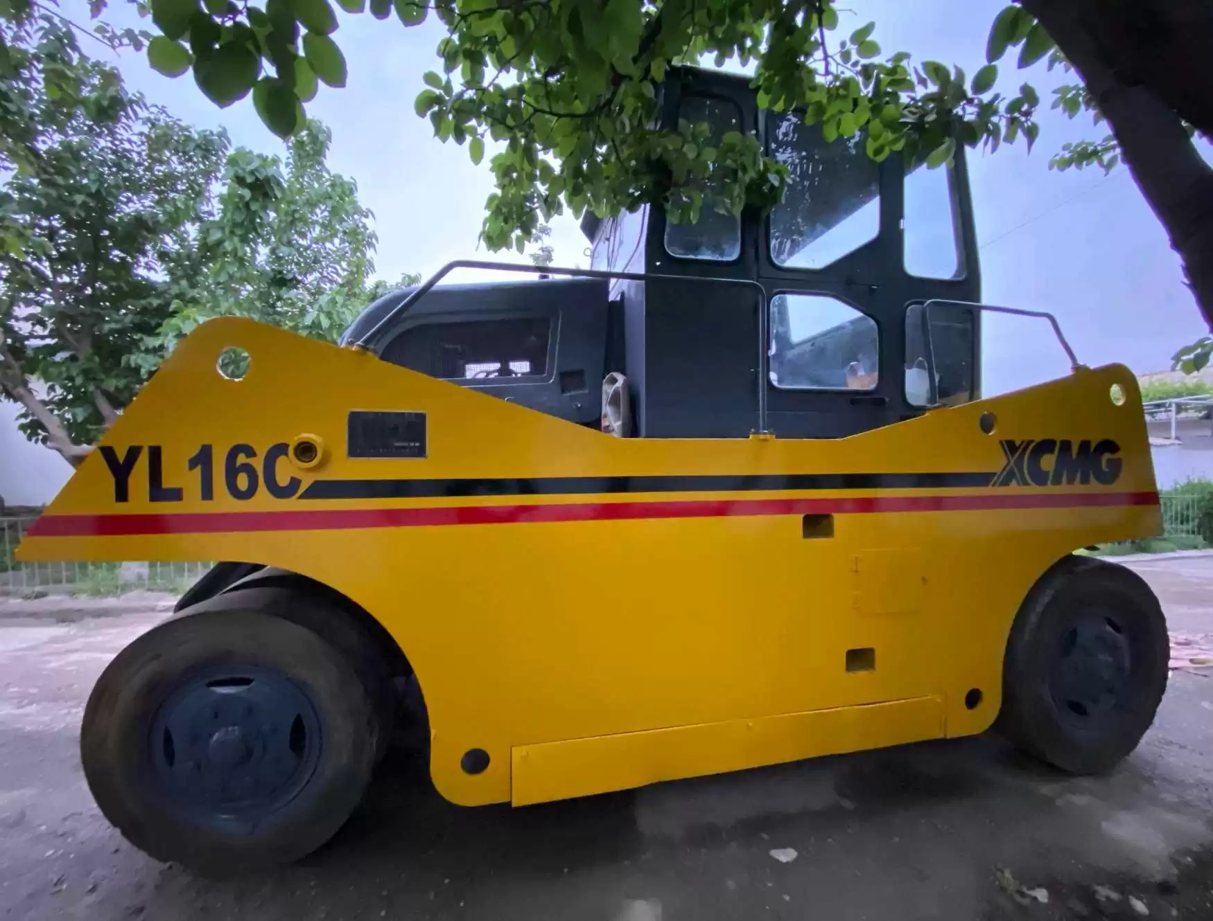 Каток XCMG 
