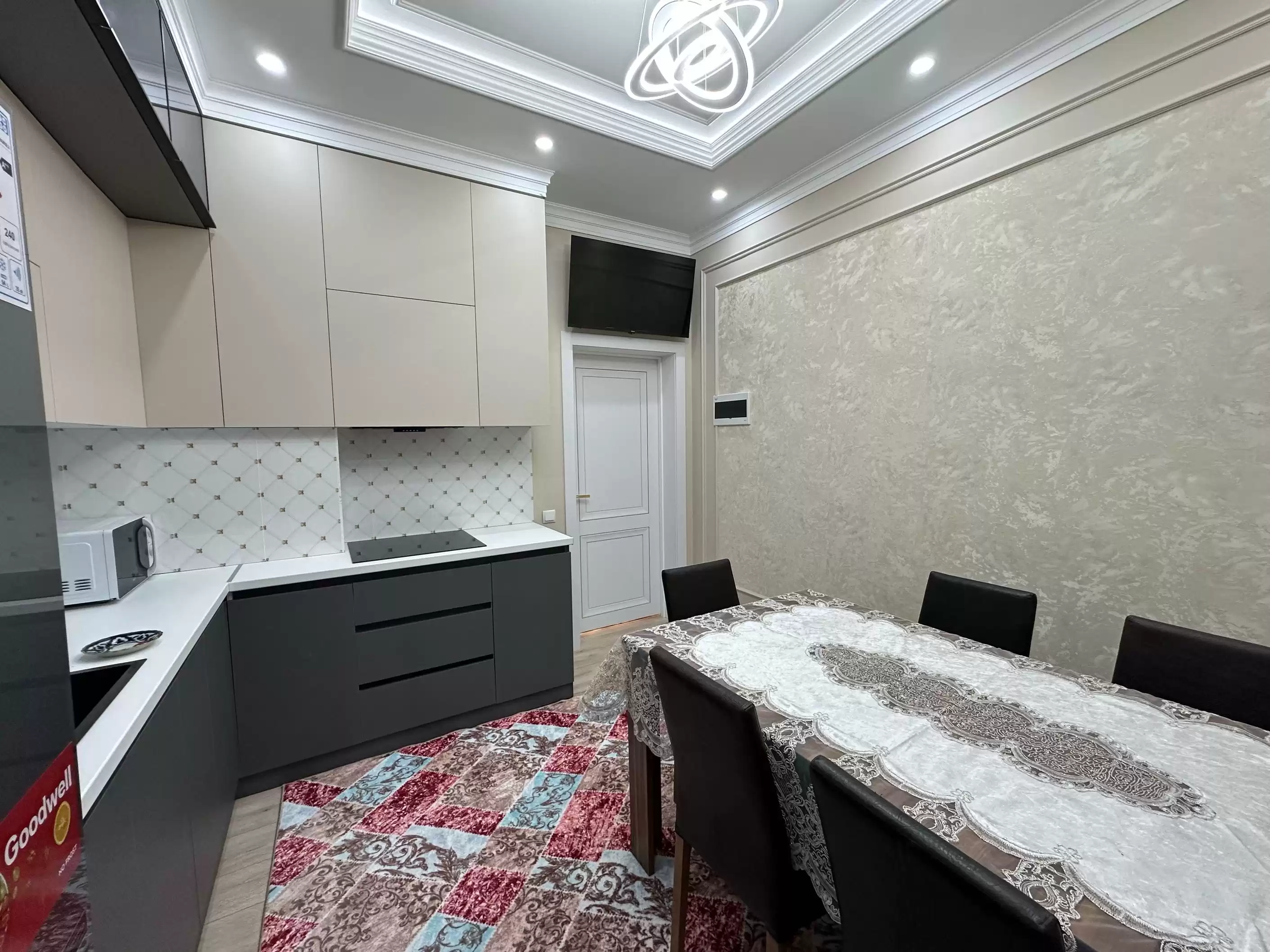 3-к квартира, 8 этаж, 110 м², 12 микрорайон