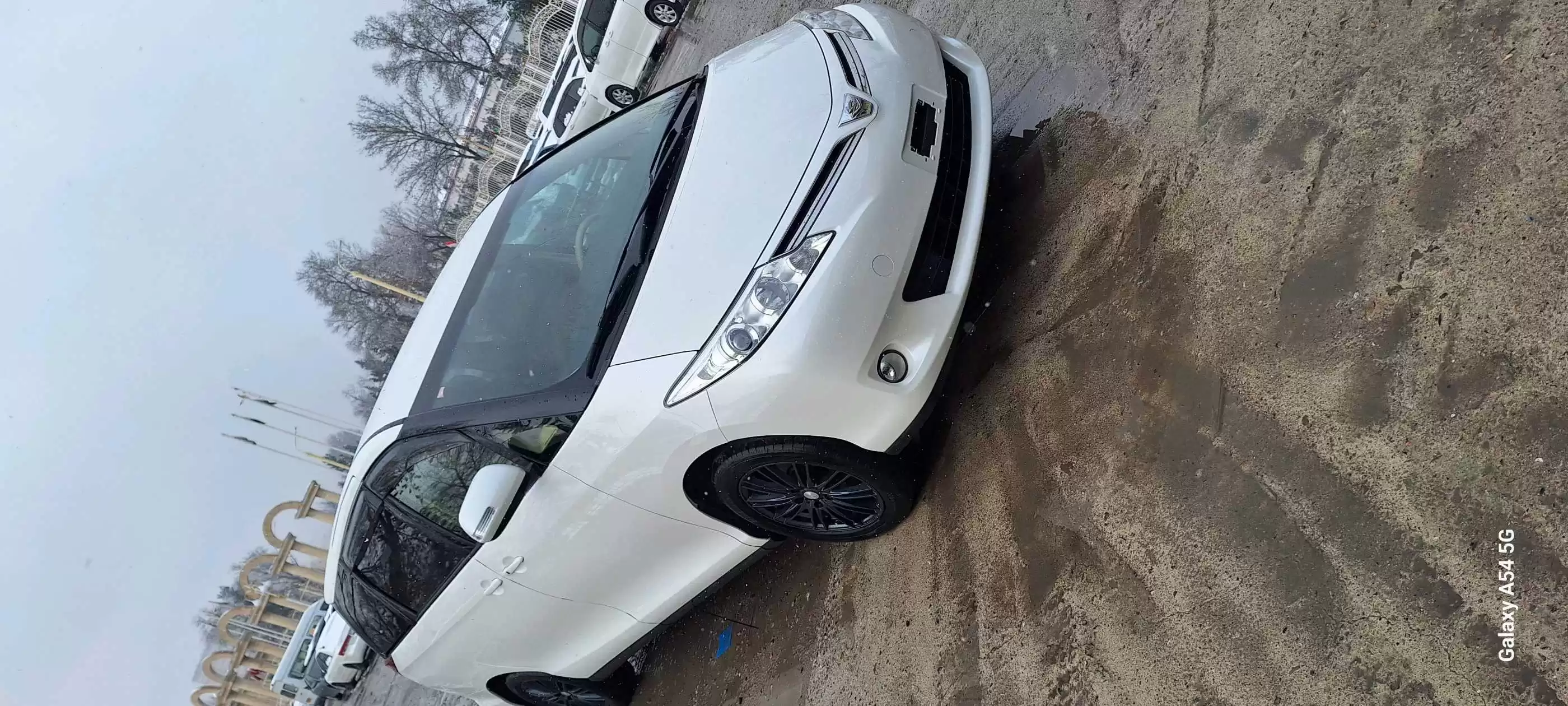 Toyota Estima 2015
