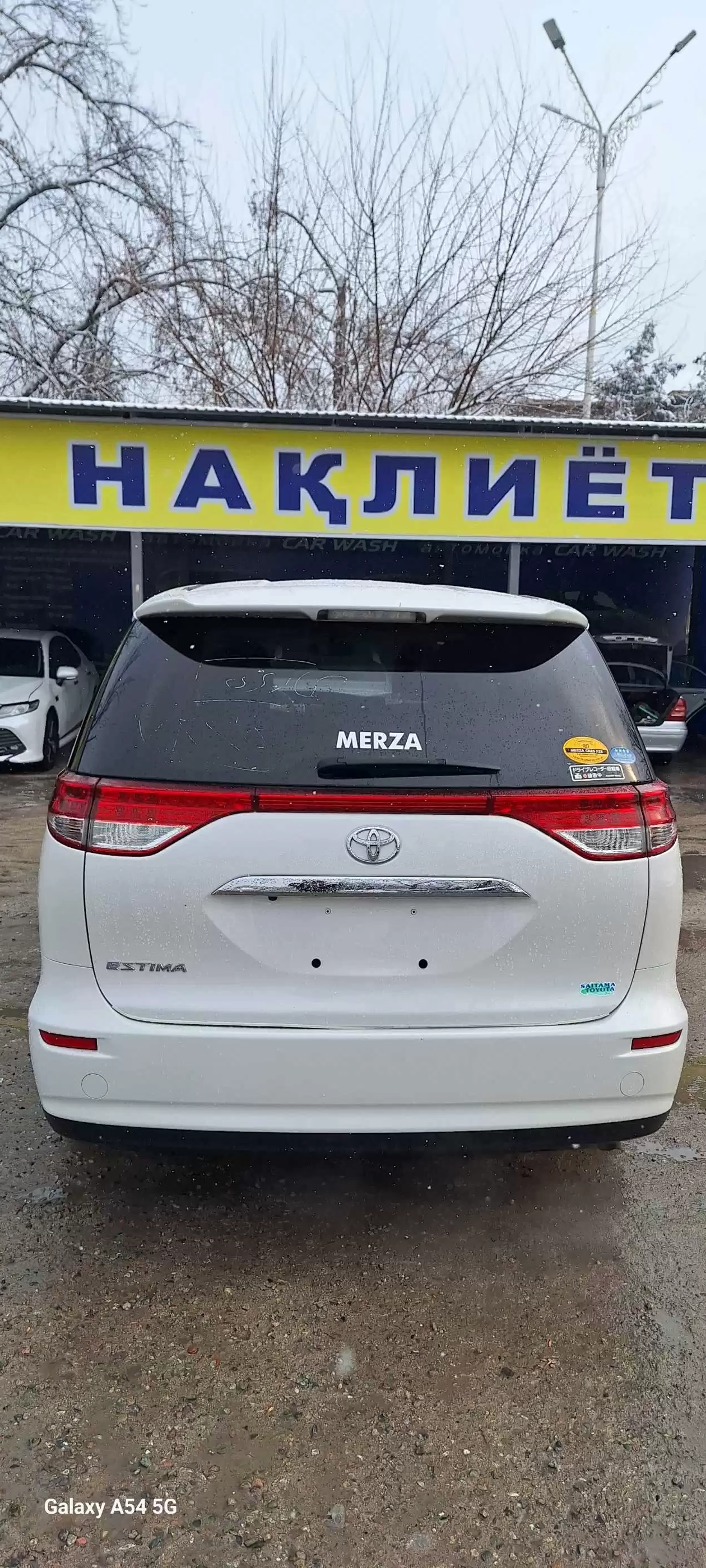Toyota Estima 2015