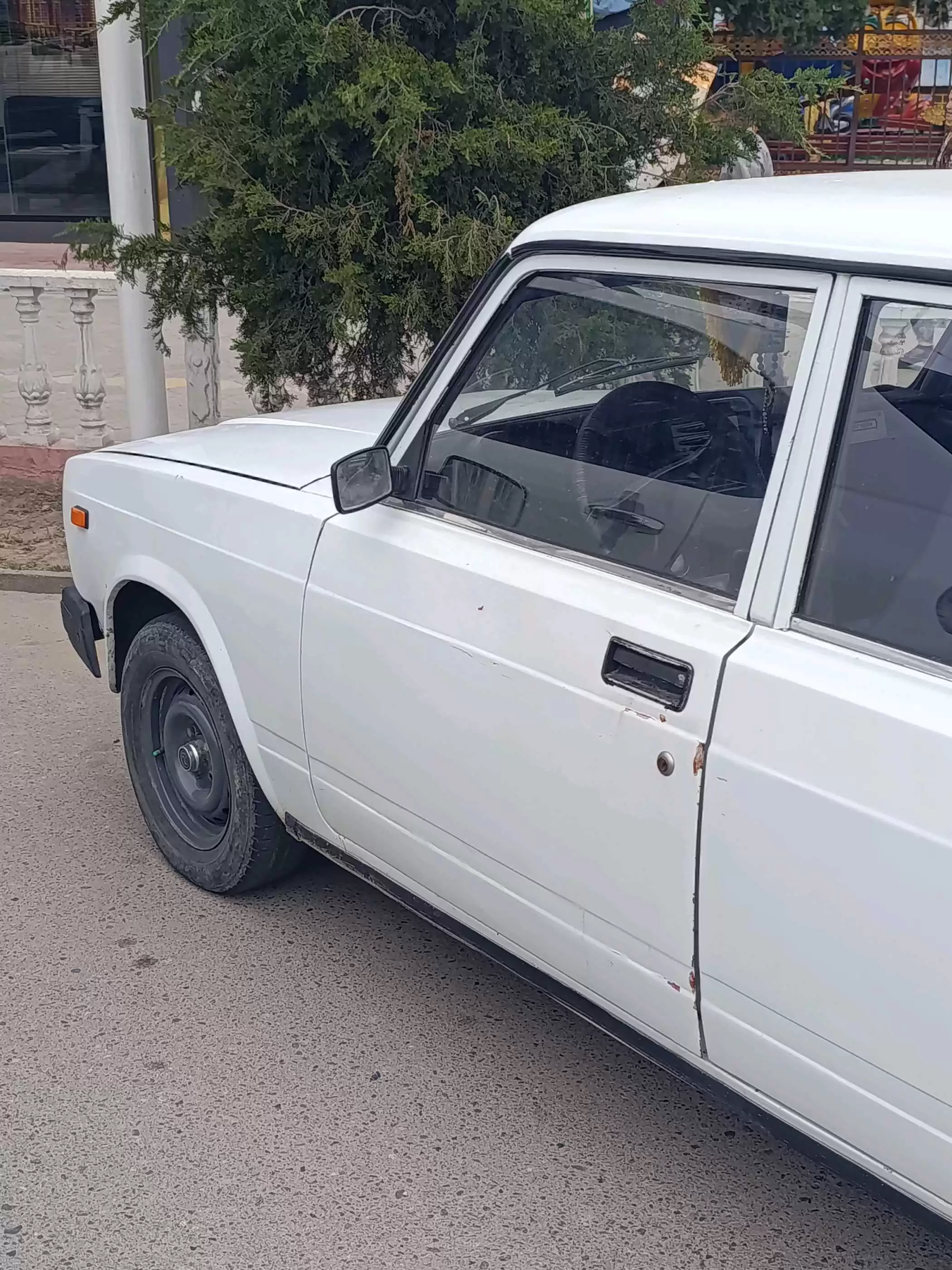 Ваз 2107 год 2002  цена 25000