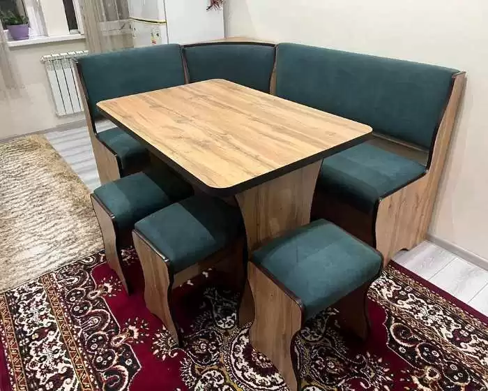 кухонный уголок 
