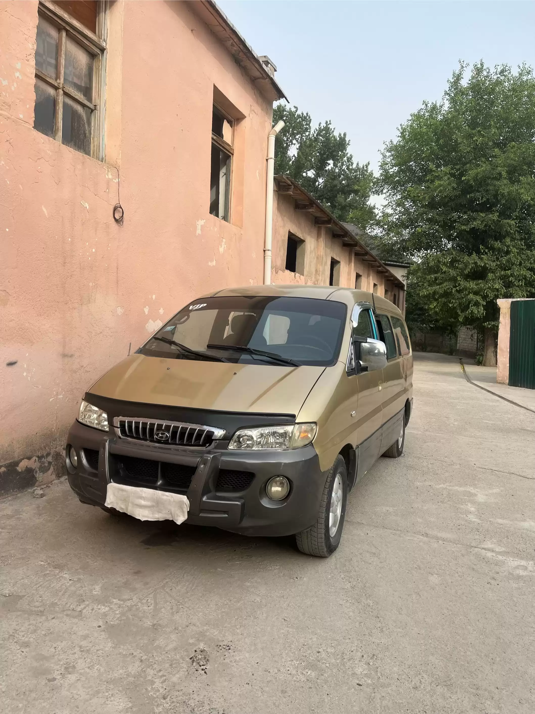 Микроавтобус Hyundai Starex, 2002