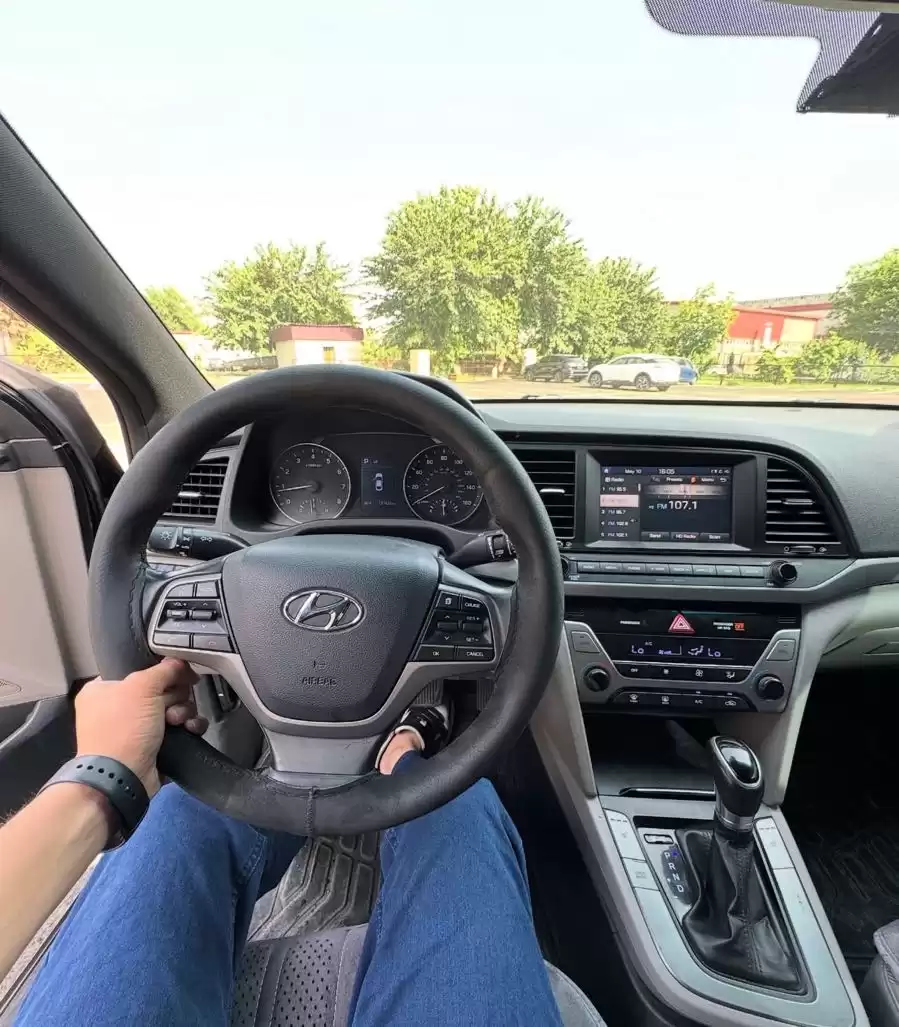 Hyundai Elantra 2017