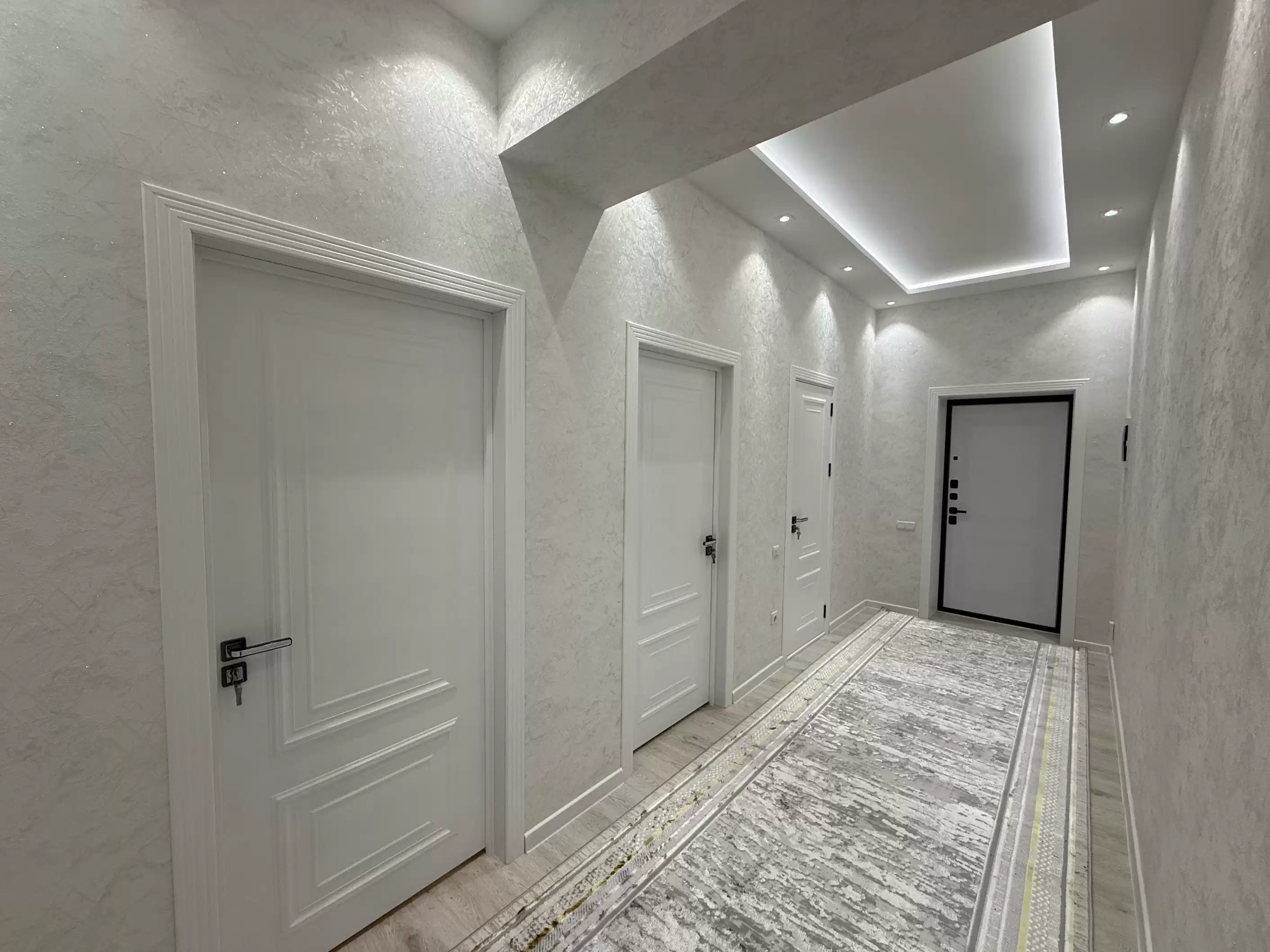 2-к квартира, 4 этаж, 79 м², 8 микрорайон