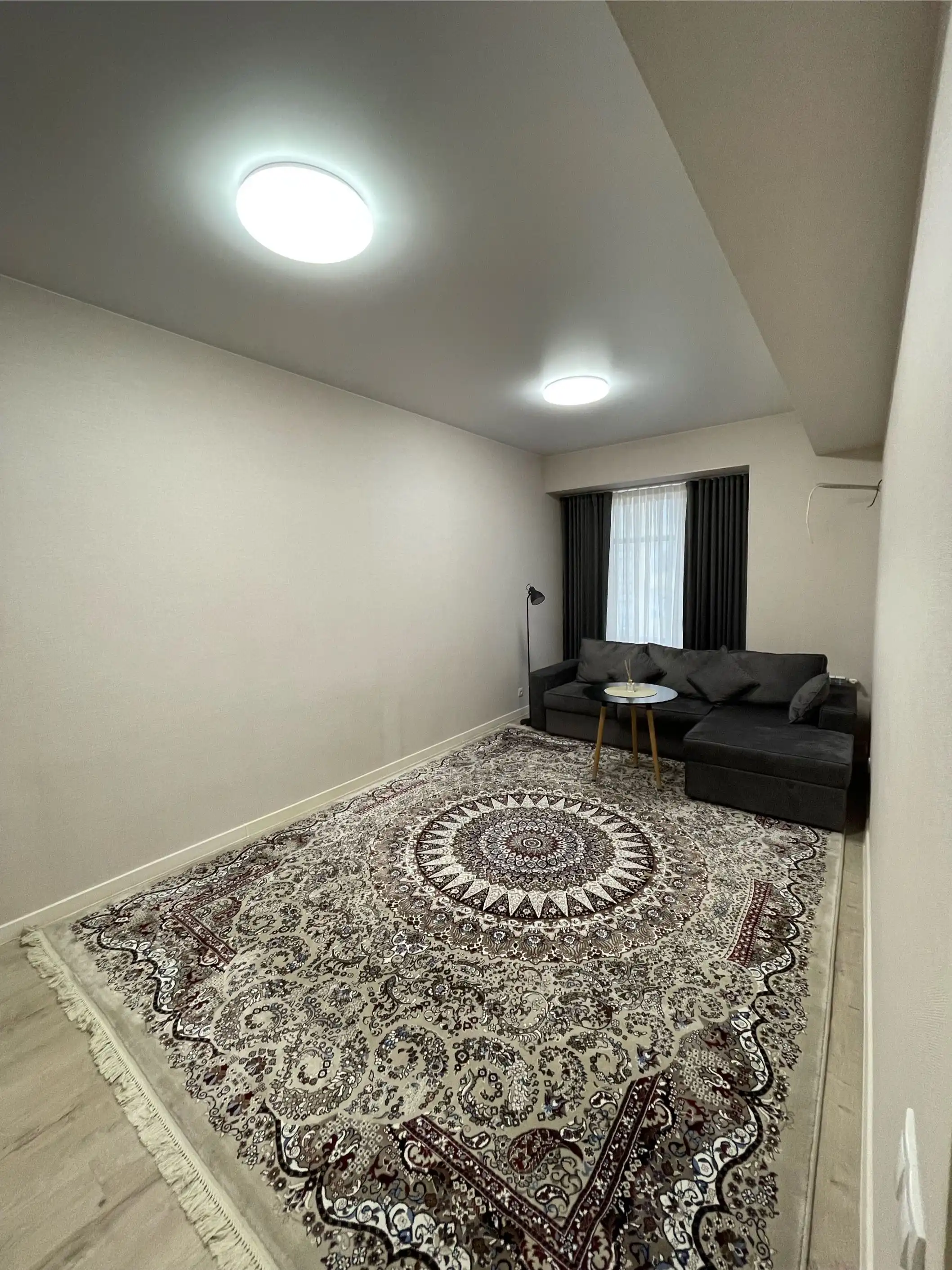 2-к квартира, 5 этаж, 72 м², Шохмансур, улица Айни