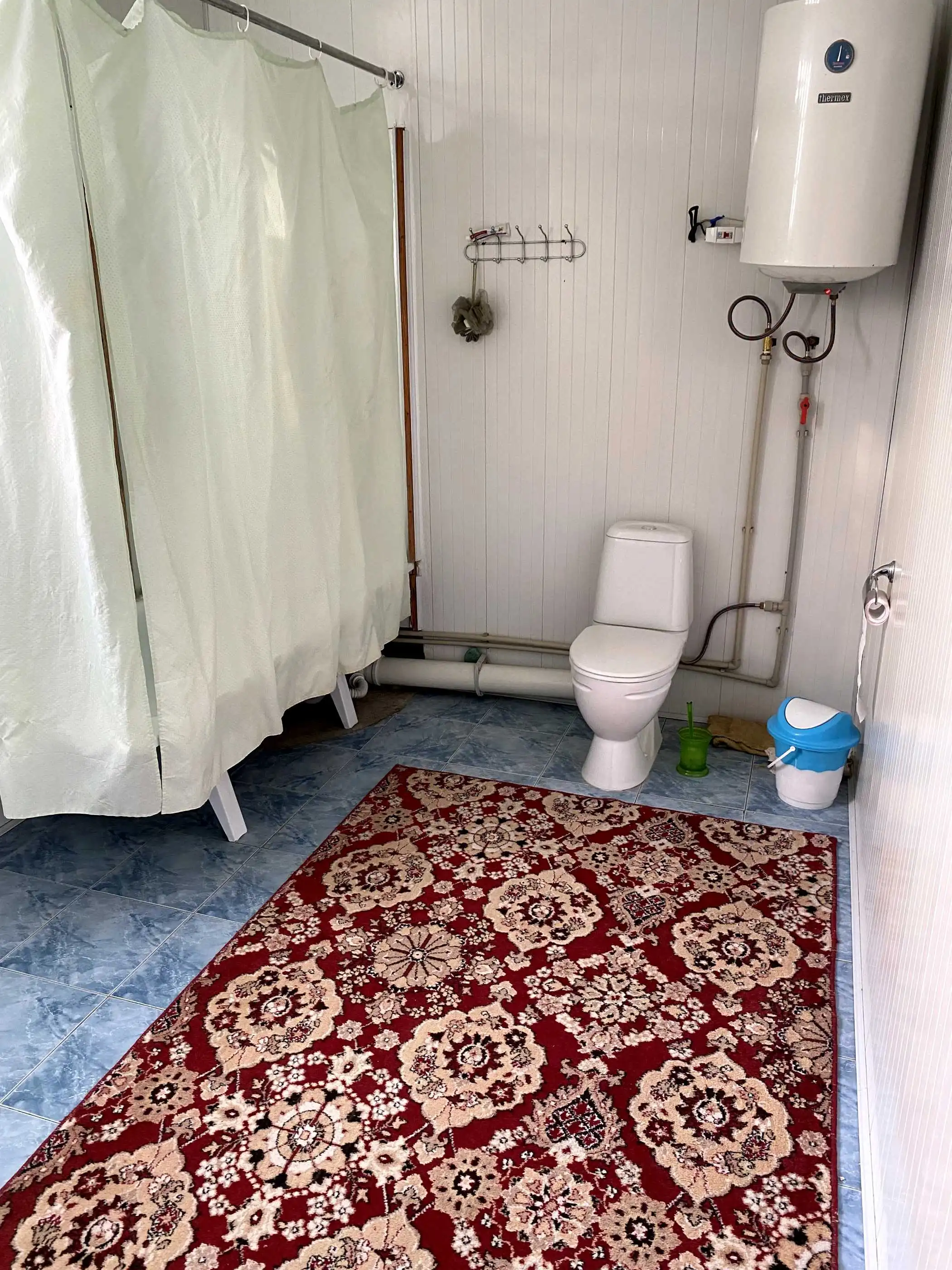 3 этажный, 14-комн. дом, 550 м², в центре города Куляб