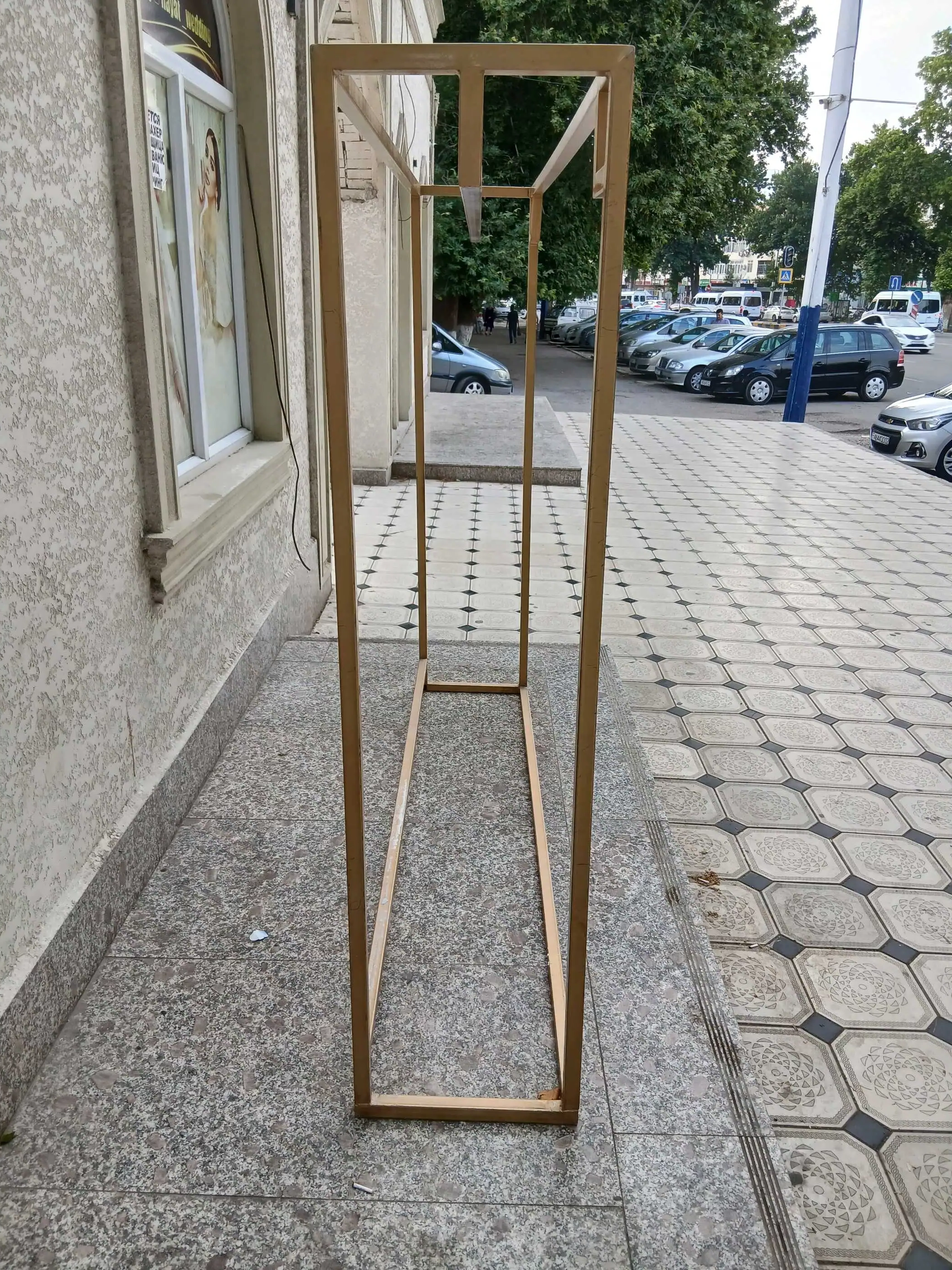 вешалка и подюм срочно 