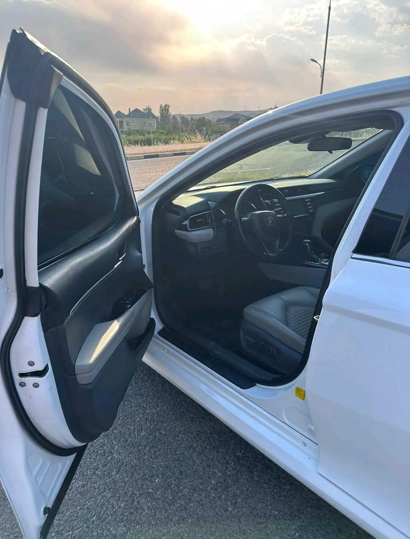 Toyota Camry 2019