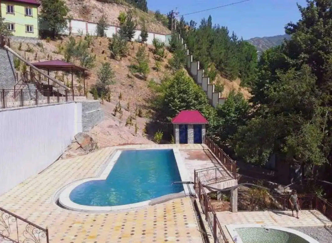 6 этажный, 9-комн. дом, 5002 м², 70 соток, Варзоб