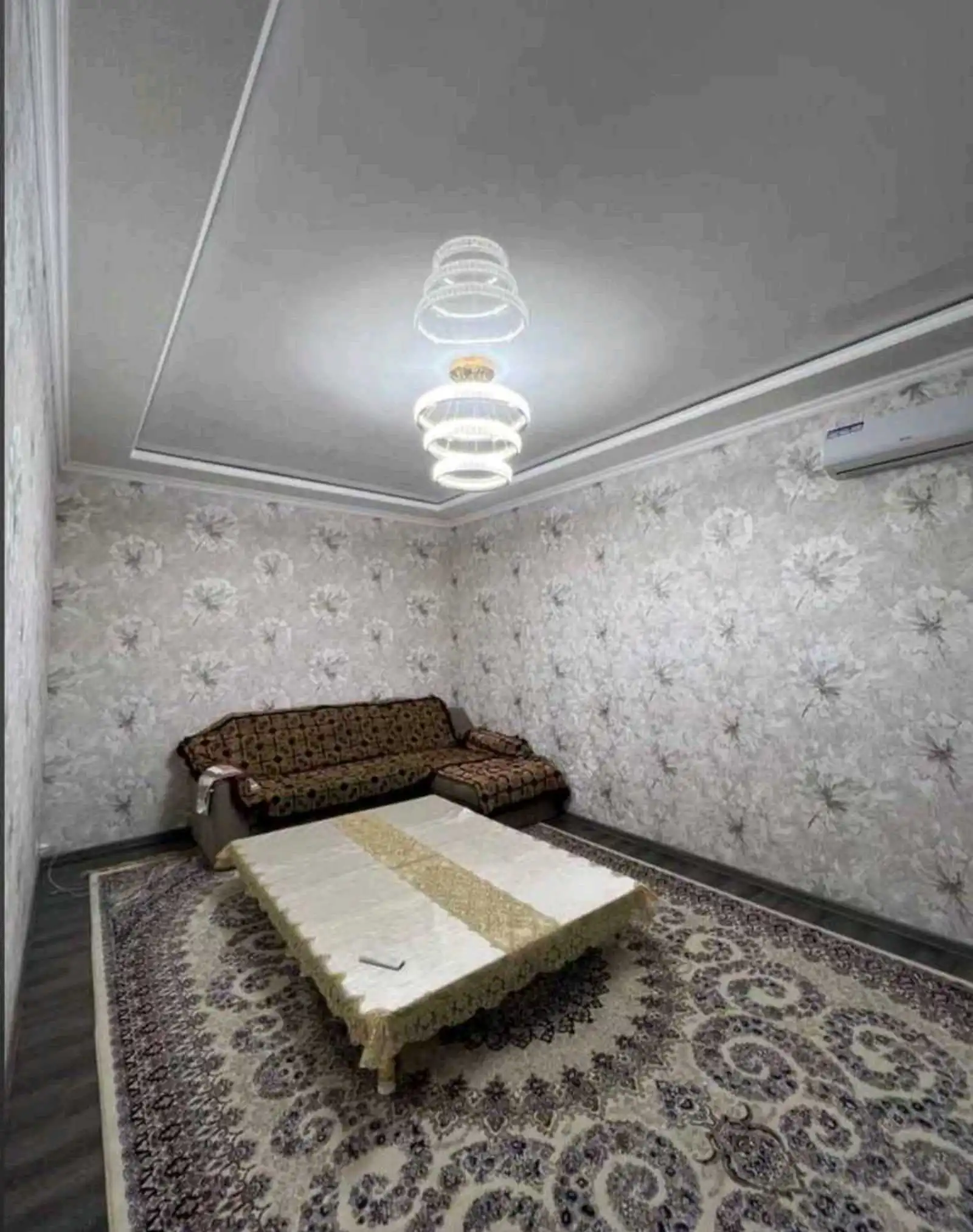 1 этажный, 10-комн. дом, 280 м², 3 соток, Сино
