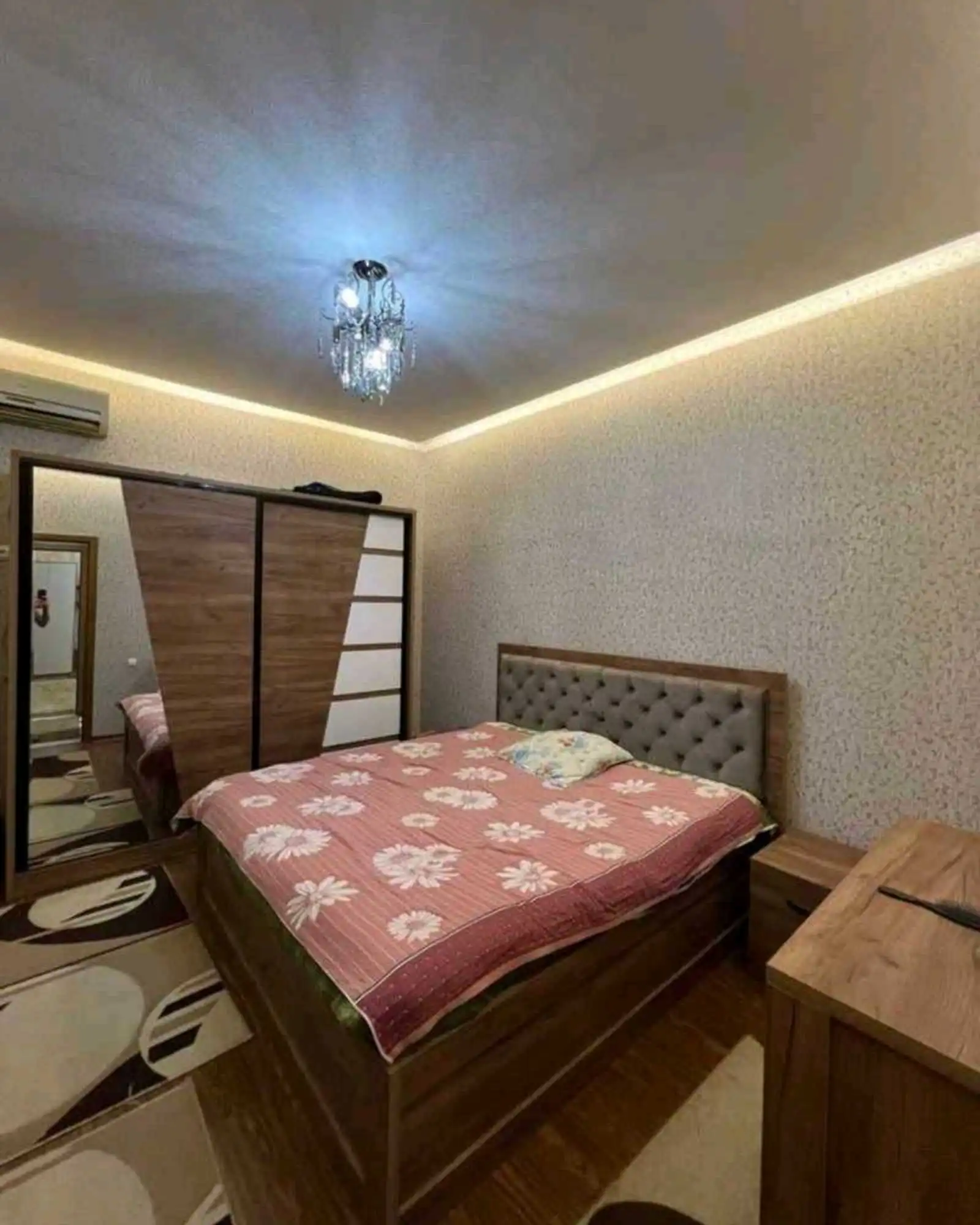 1 этажный, 10-комн. дом, 280 м², 3 соток, Сино