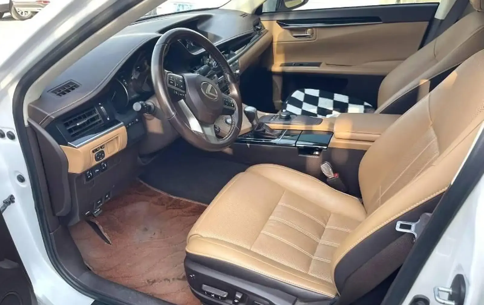 Lexus ES series, 2016