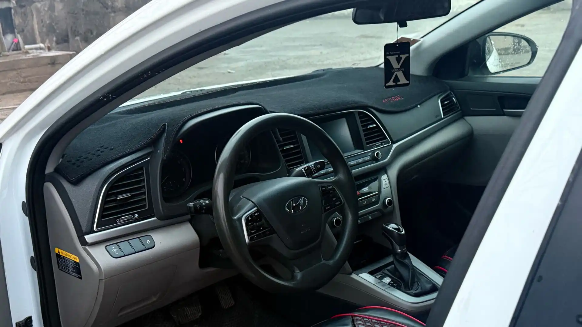 Hyundai Elantra 2017