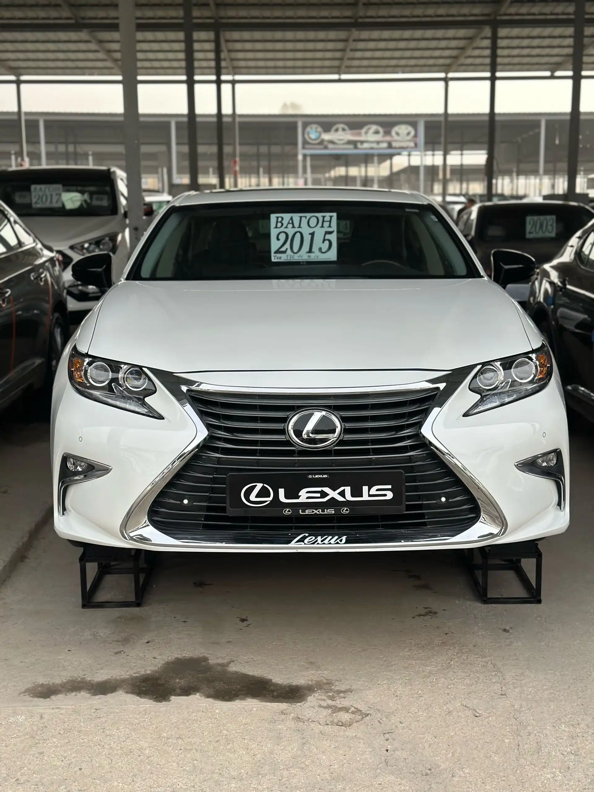 Lexus Es series 2015