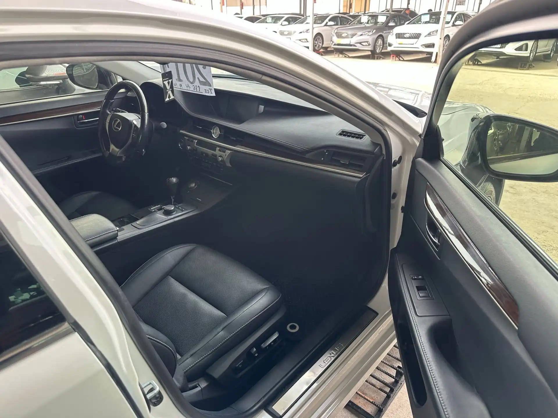 Lexus Es series 2015
