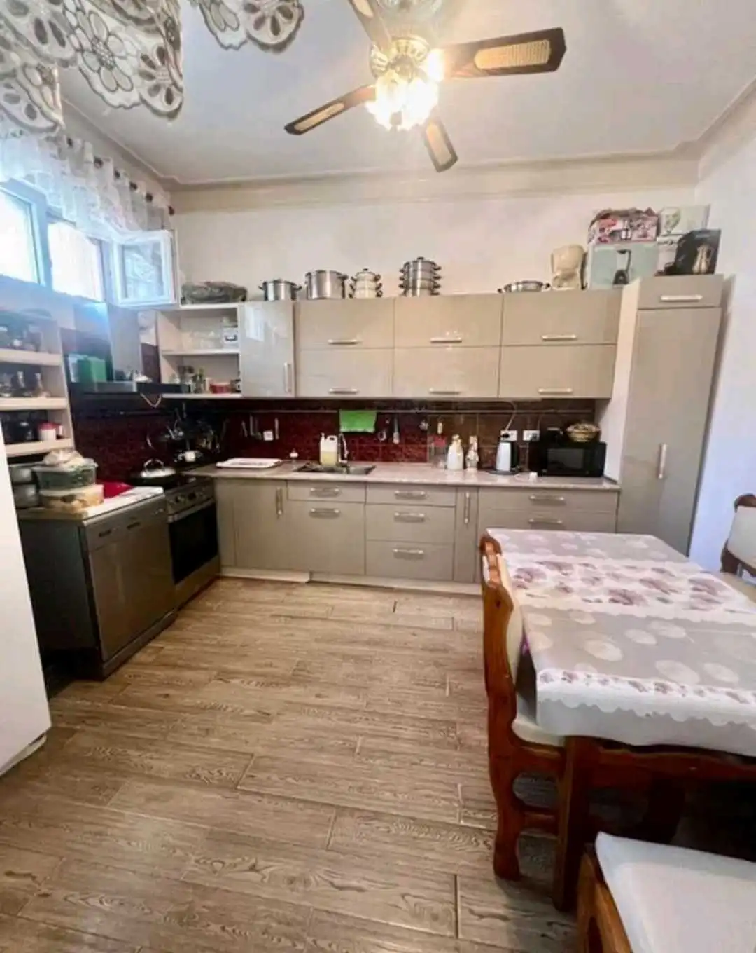 2 этажный, 7-комн. дом, 300 м², Исмоили Сомони