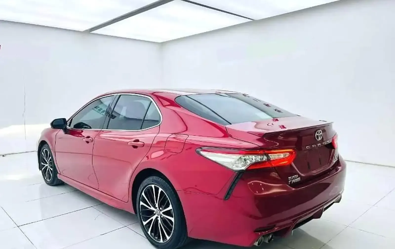 Toyota Camry, 2018 — фото 2