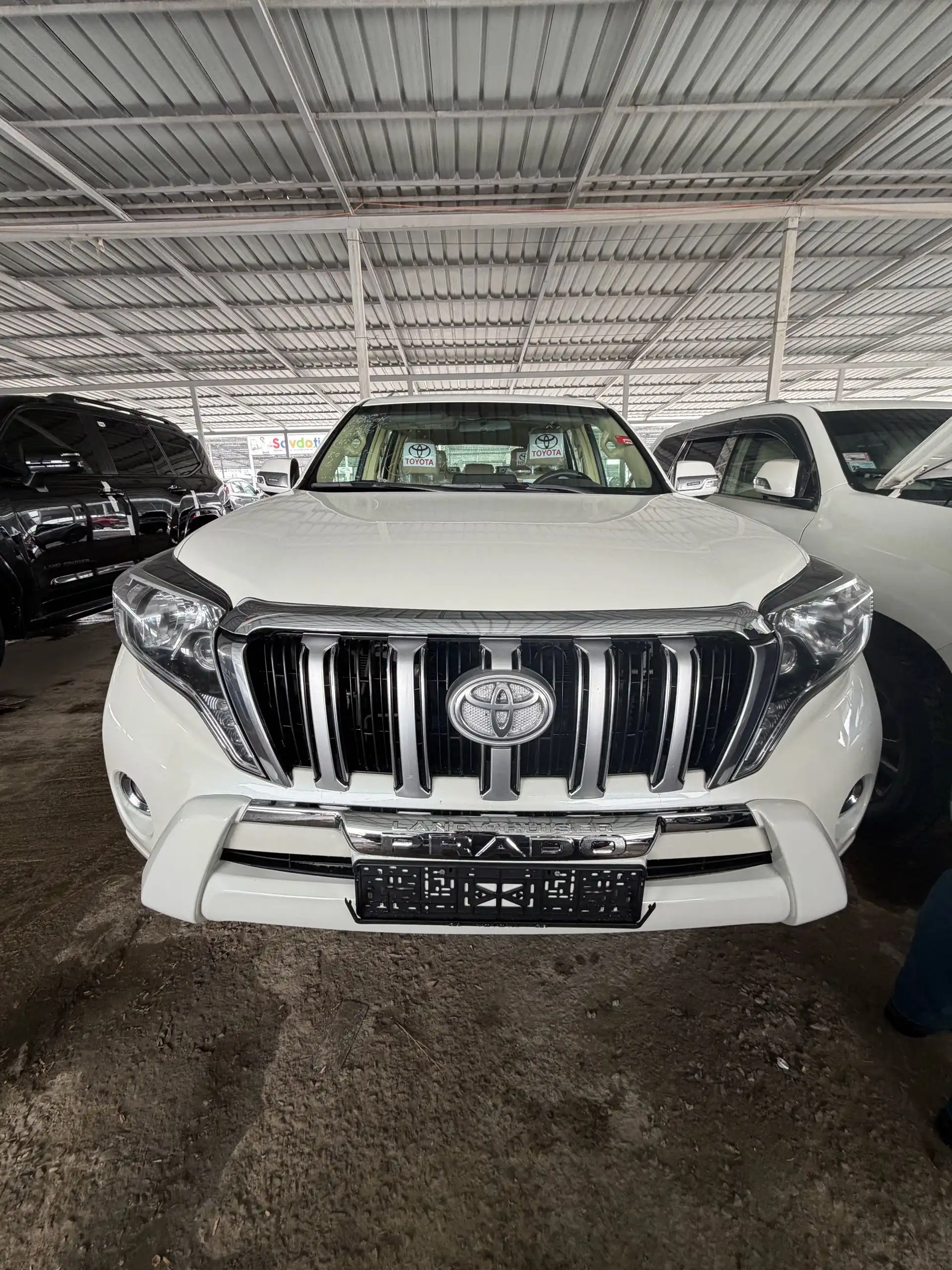 Toyota Land cruiser prado 2014