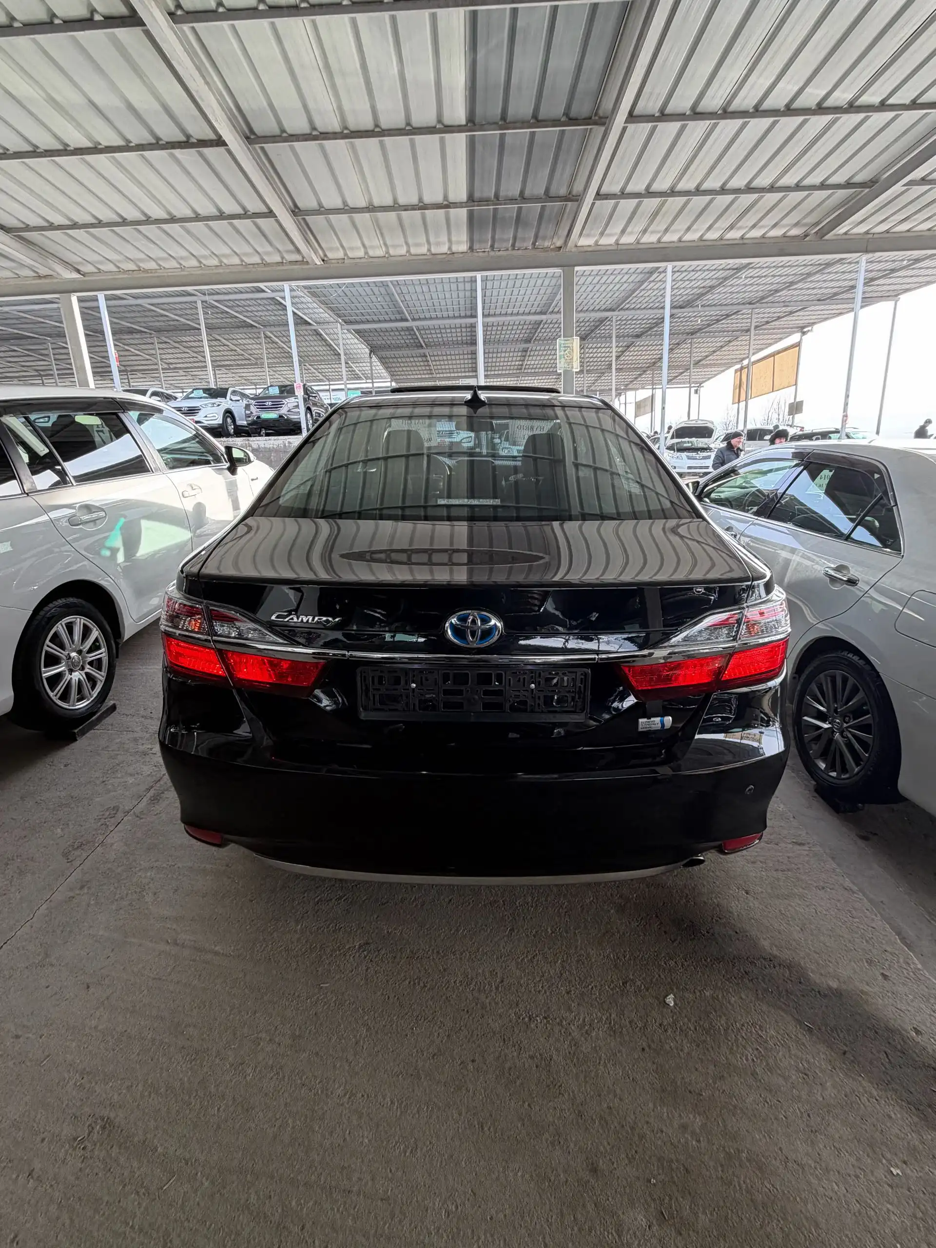 Toyota Camry 2015 — фото 3
