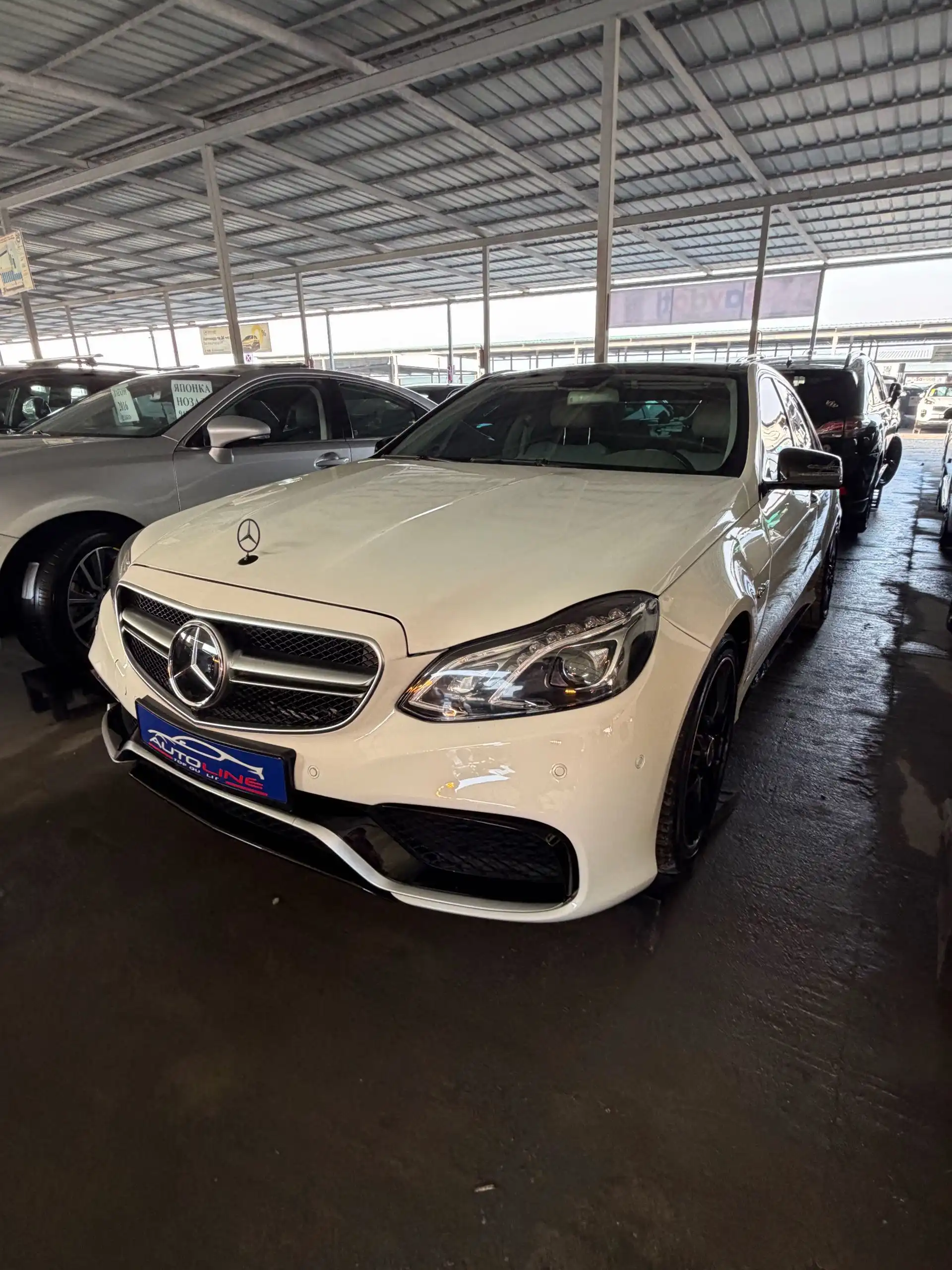 Mercedes-benz E class 2011