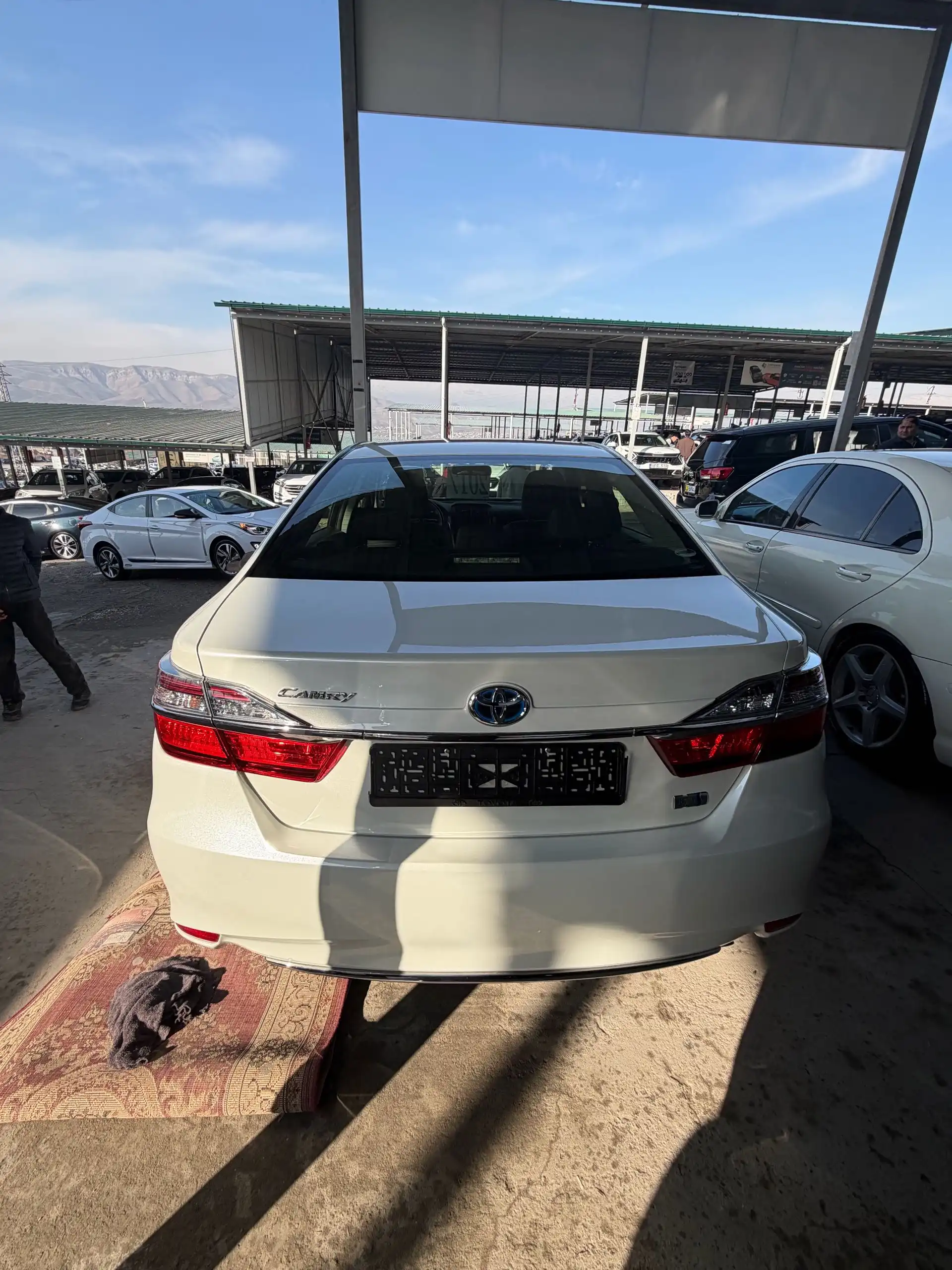 Toyota Camry 2017 — фото 3
