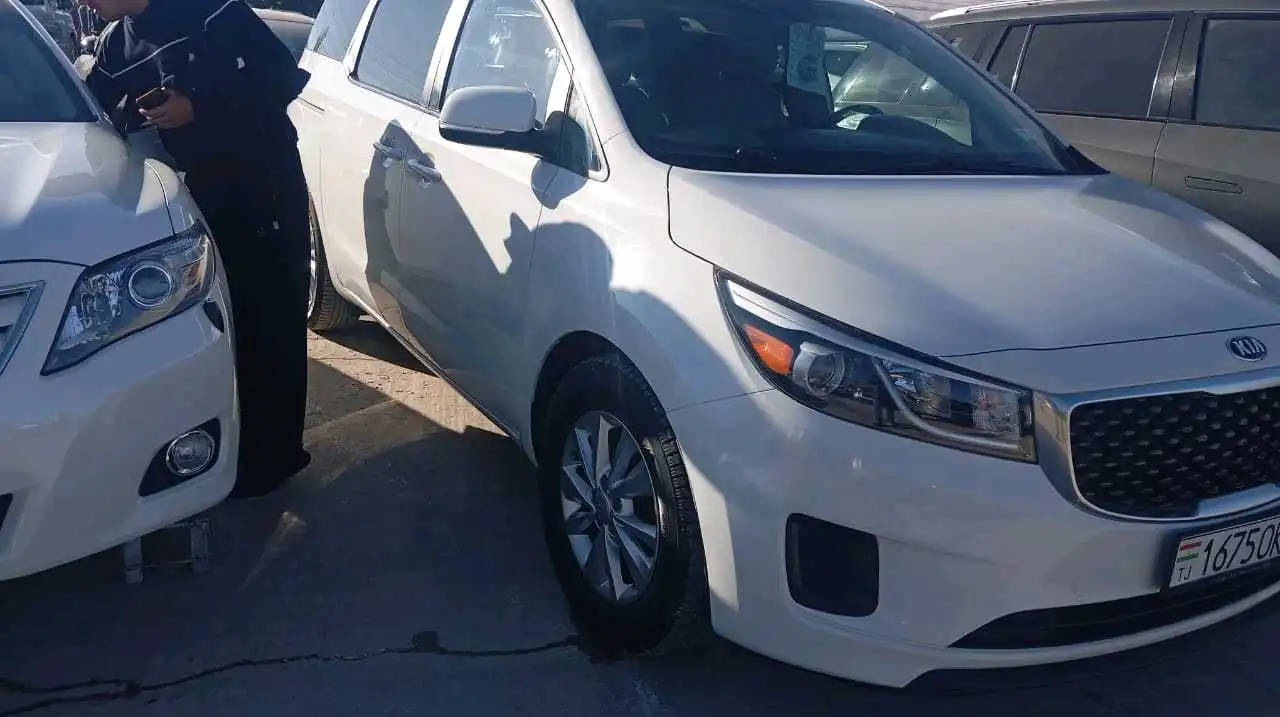 Kia Sedona 2016