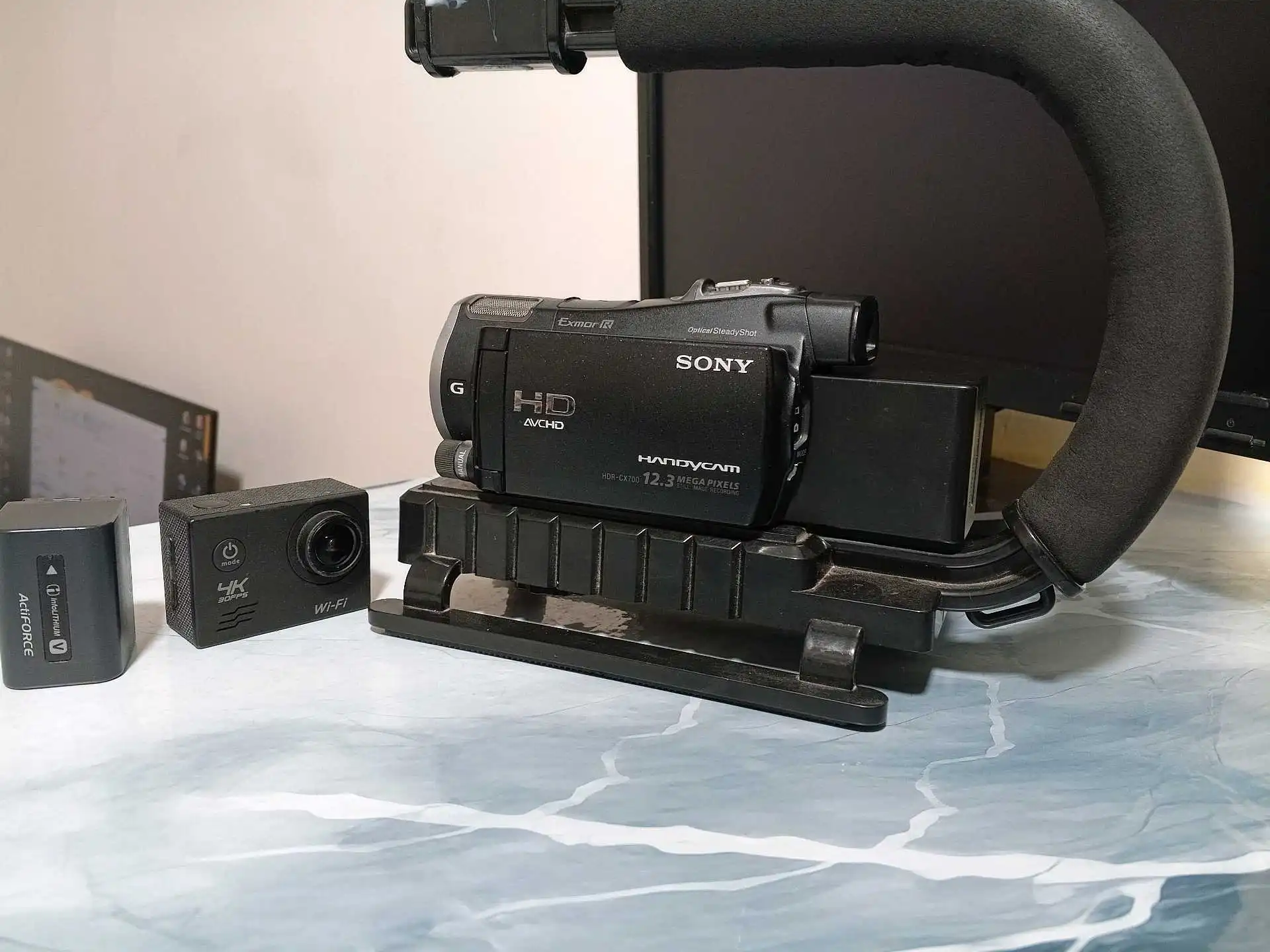 Sony 740
