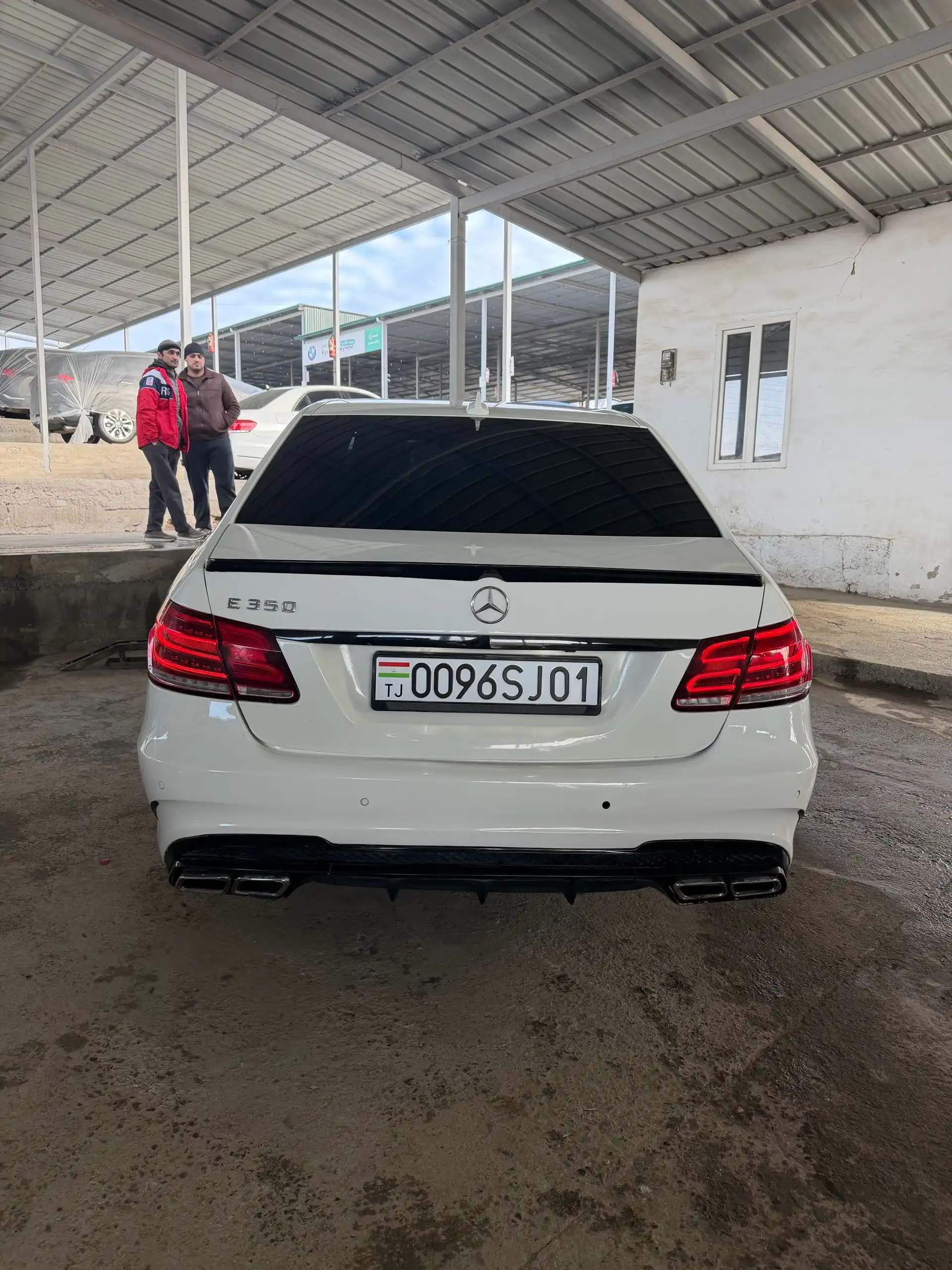 Mercedes-benz E class 2012
