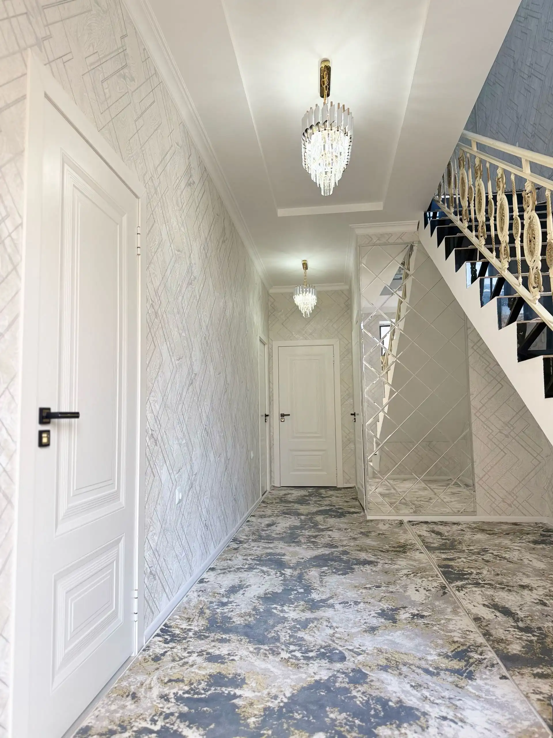2 этажный, 6-комн. дом, 180 м², 2 соток, Зарафшон