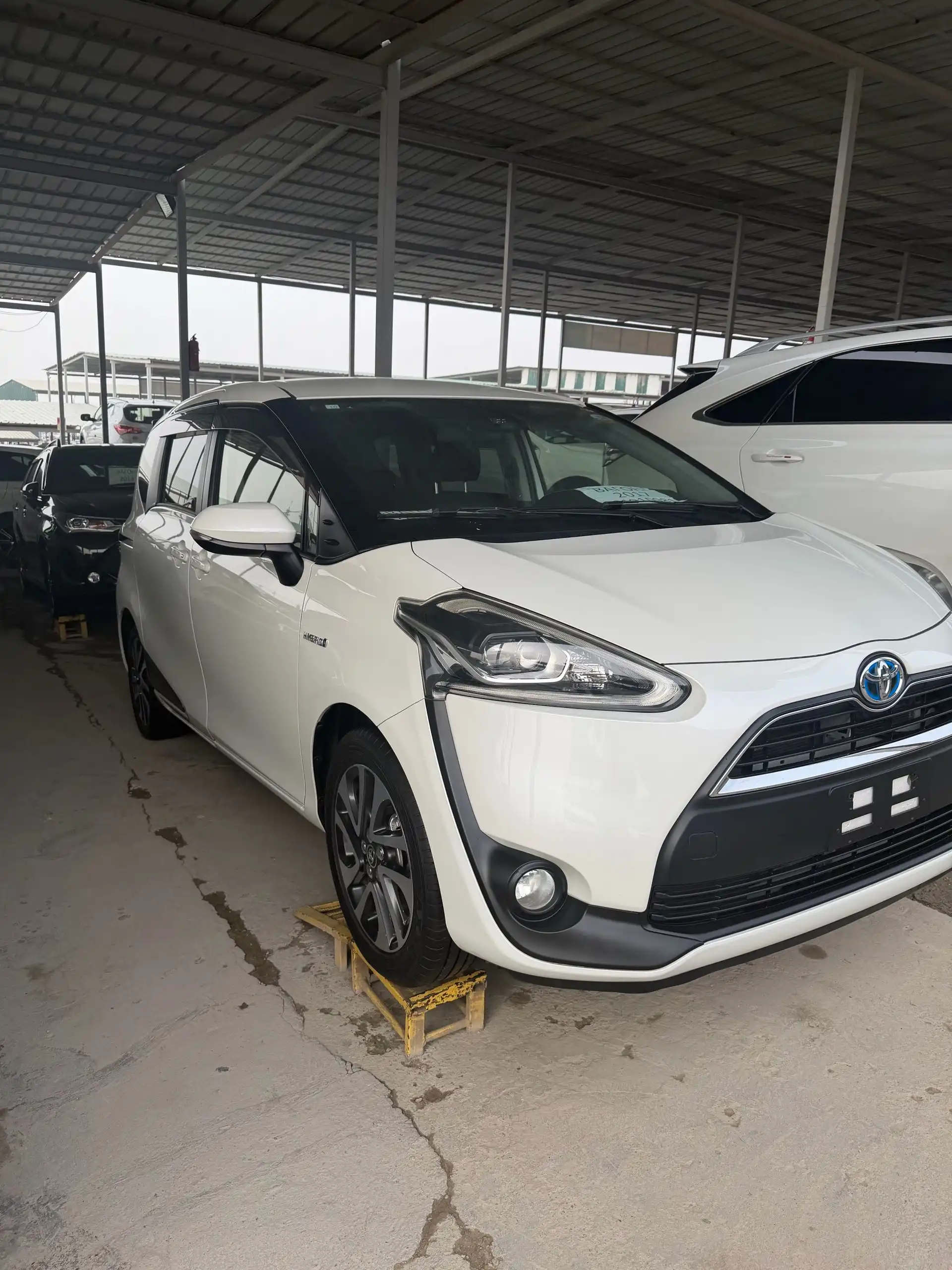 Toyota Sienna 2017
тел 981010981