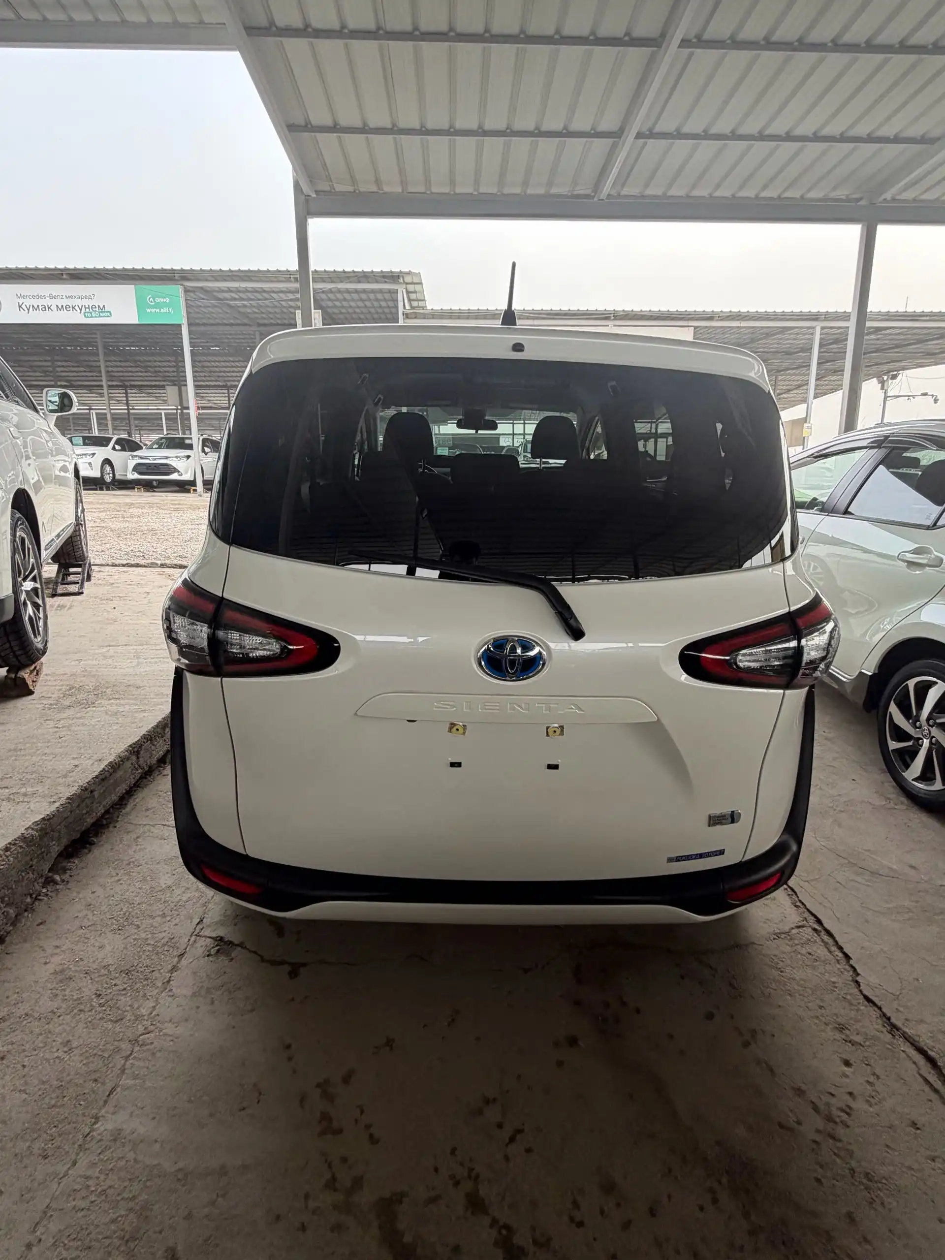 Toyota Sienna 2017
тел 981010981