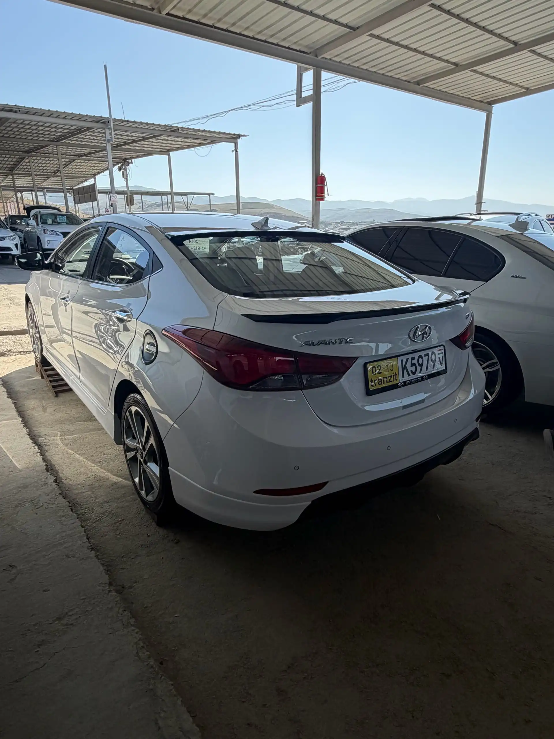 Hyundai Avante 2014