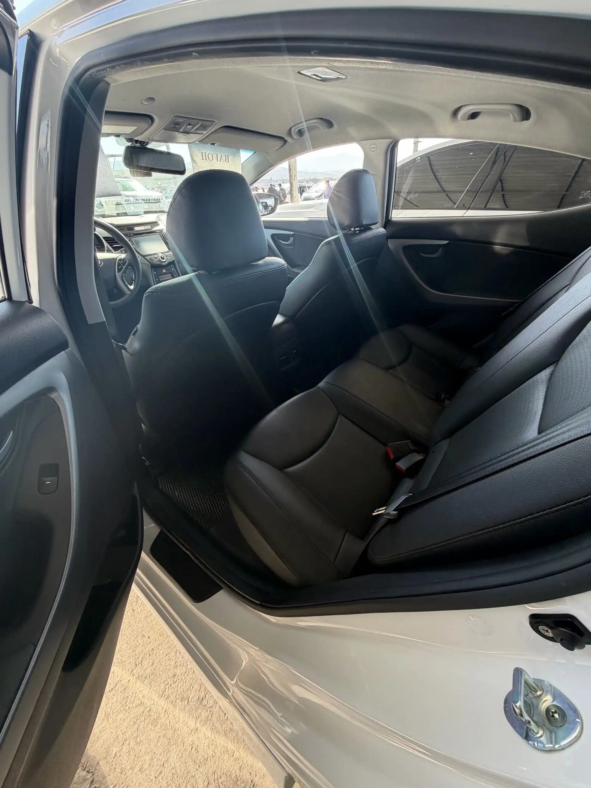 Hyundai Avante 2014