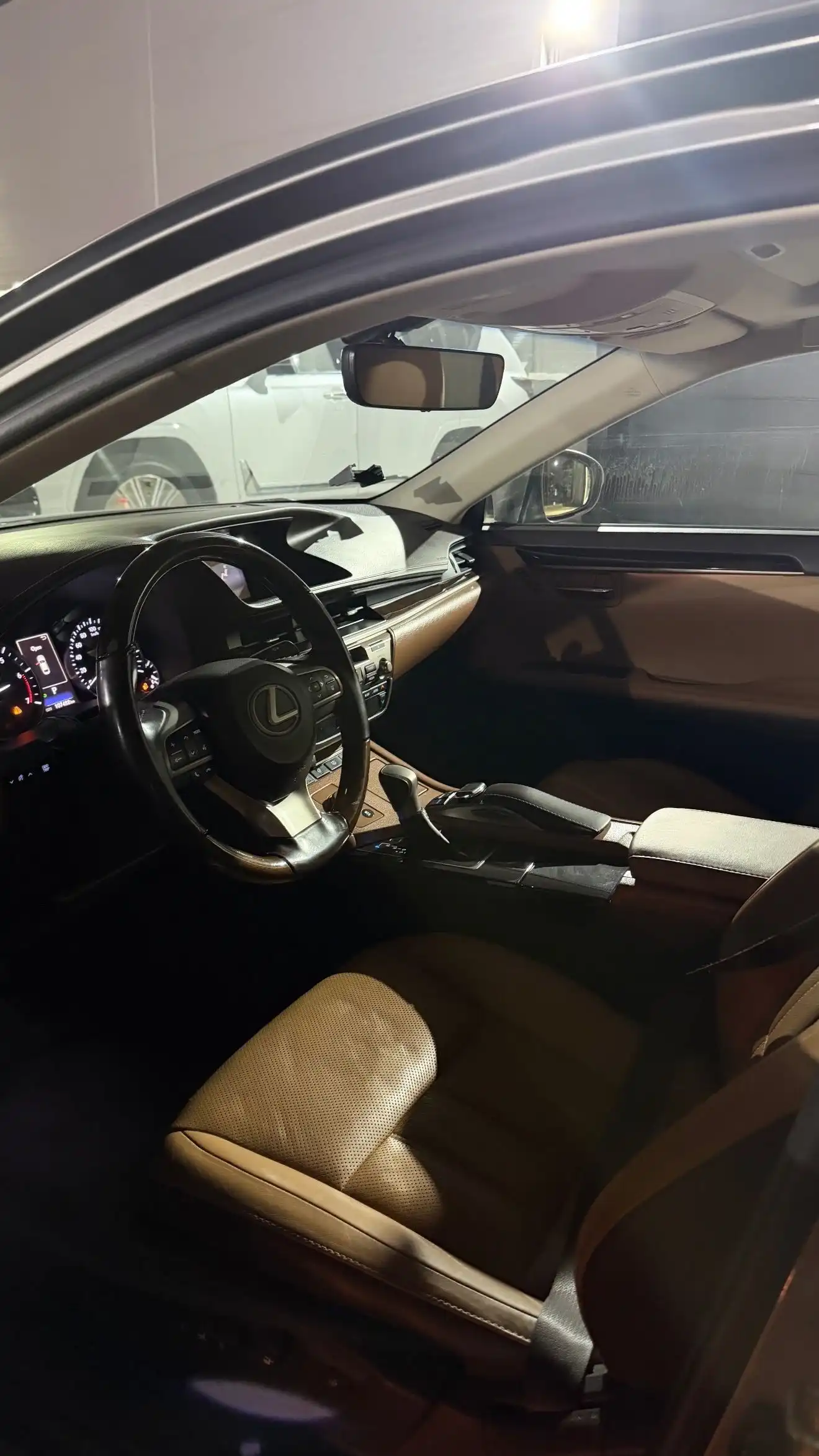 Lexus Es series 2017 — фото 3