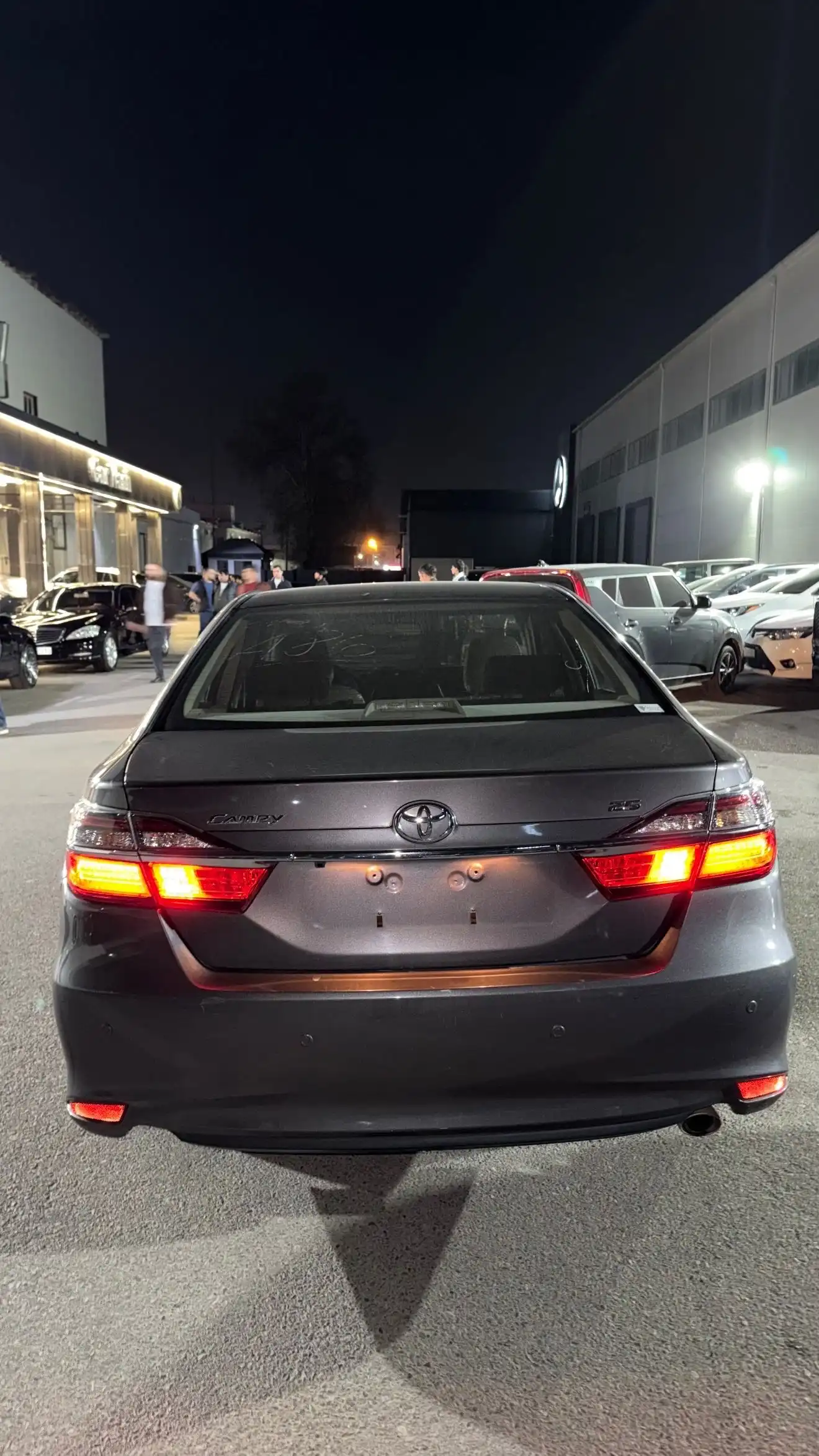 Toyota Camry 2015 — фото 2