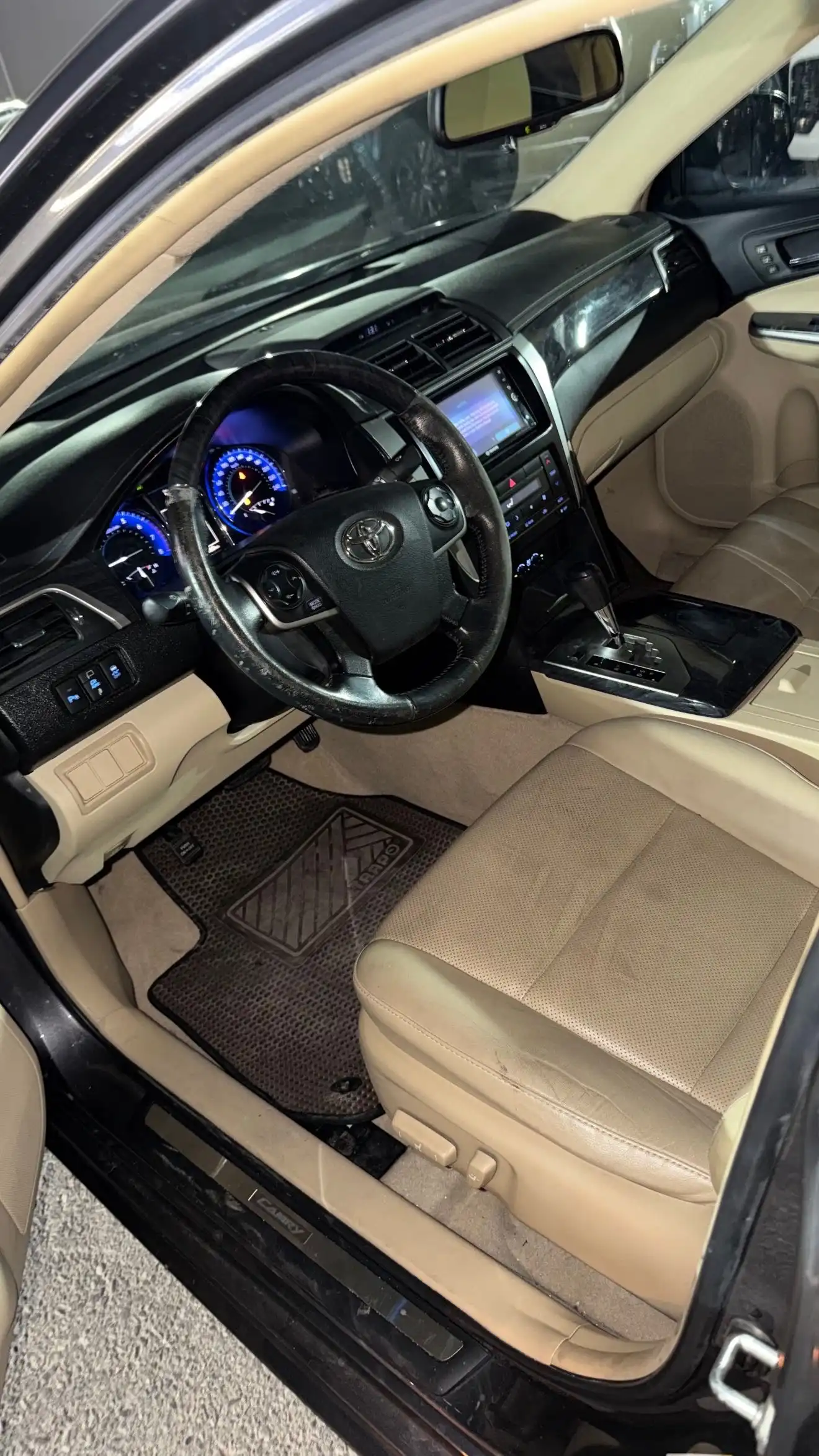 Toyota Camry 2015 — фото 3