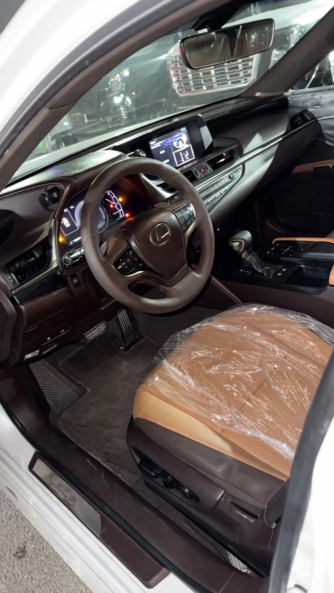 Lexus Es series 2020