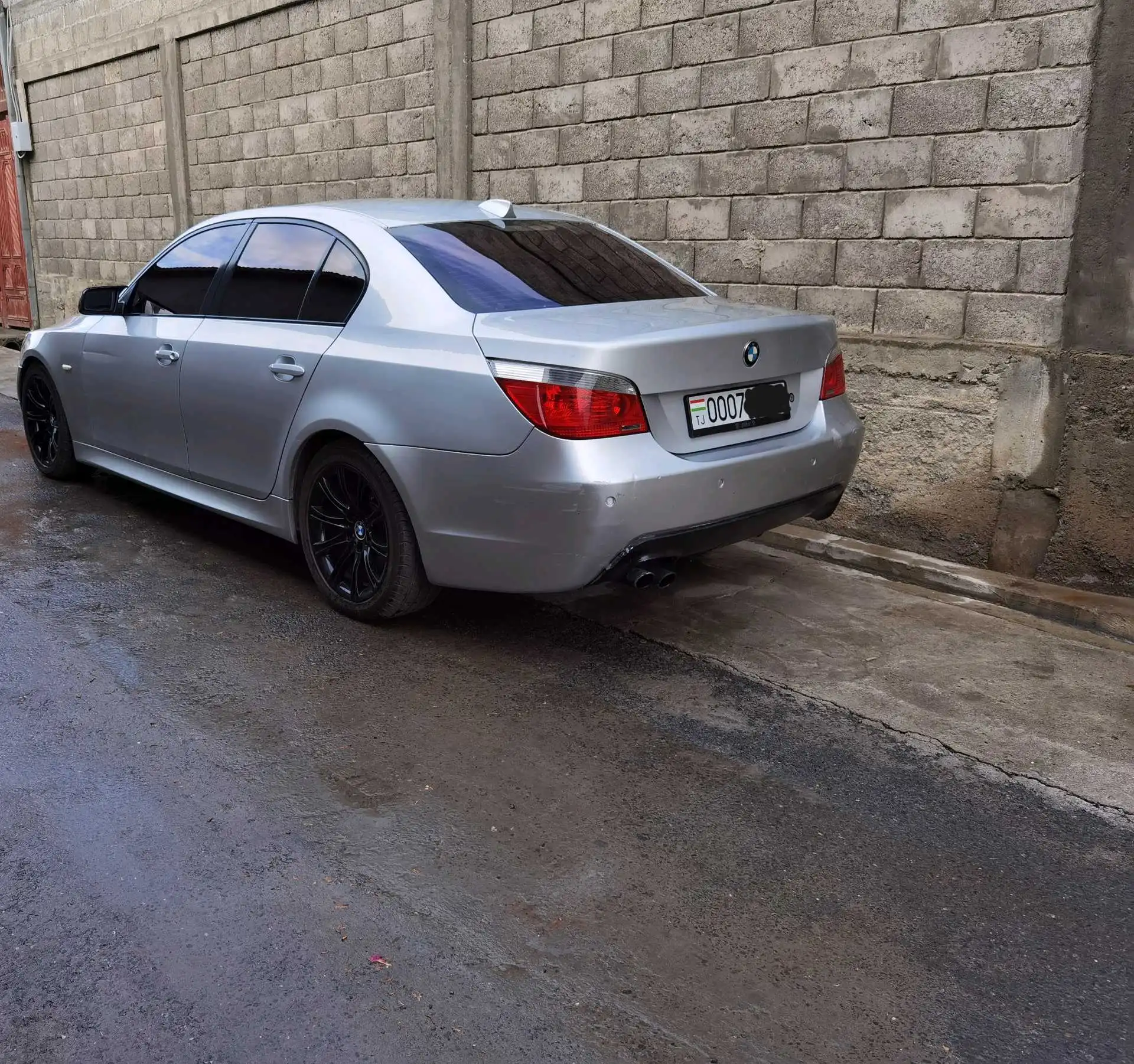 BMW 5 series 2004
