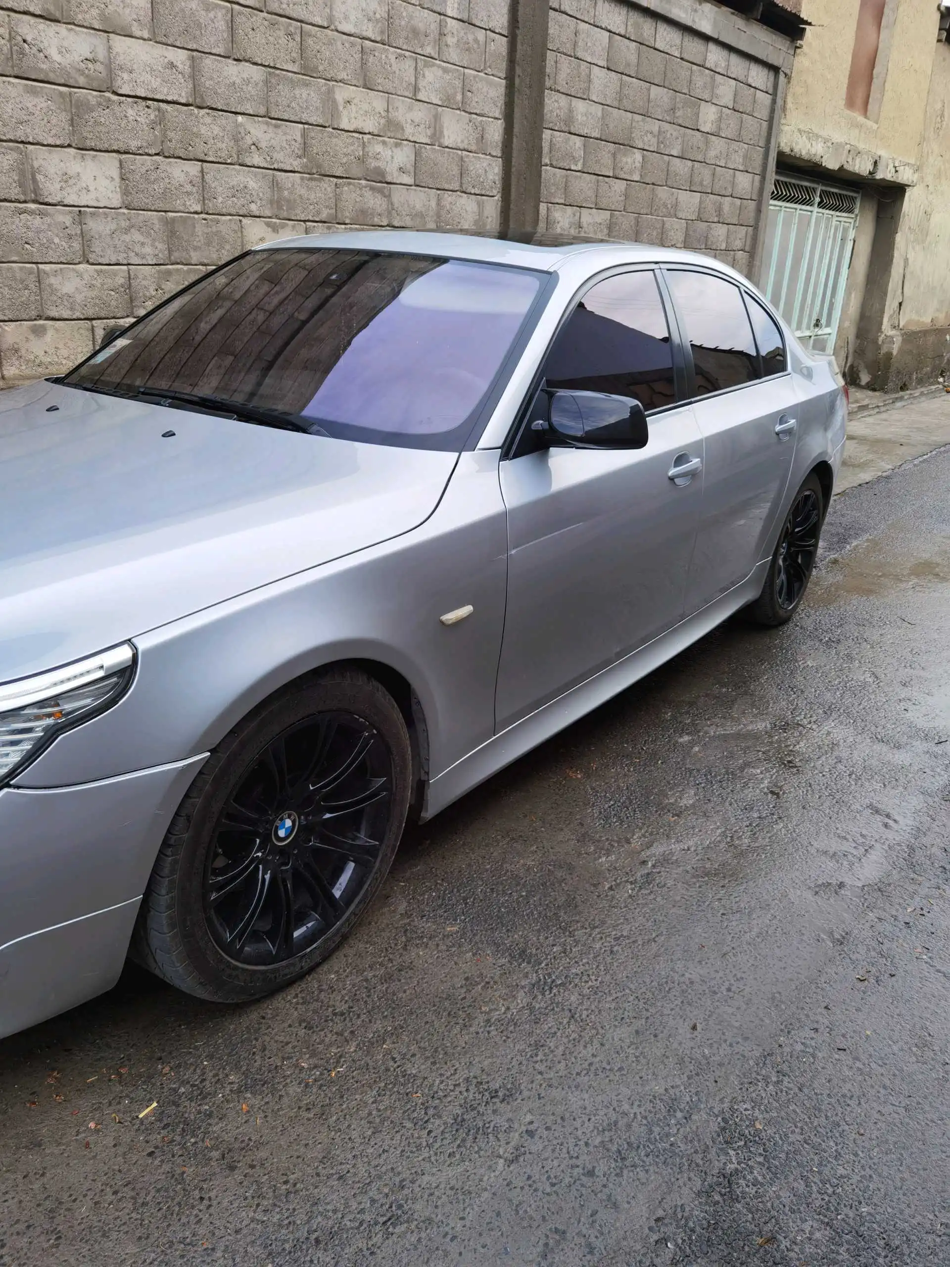 BMW 5 series 2004