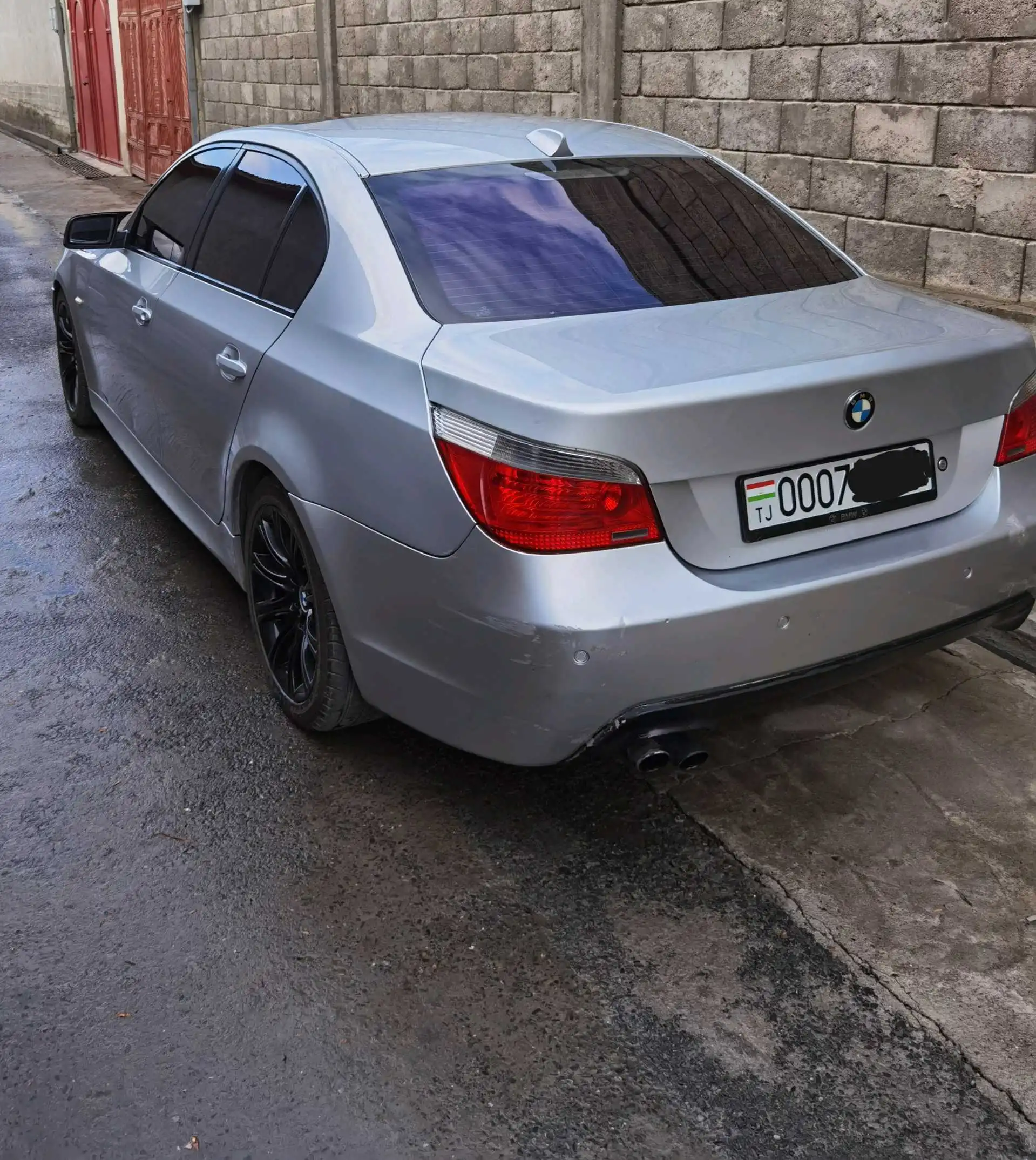 BMW 5 series 2004