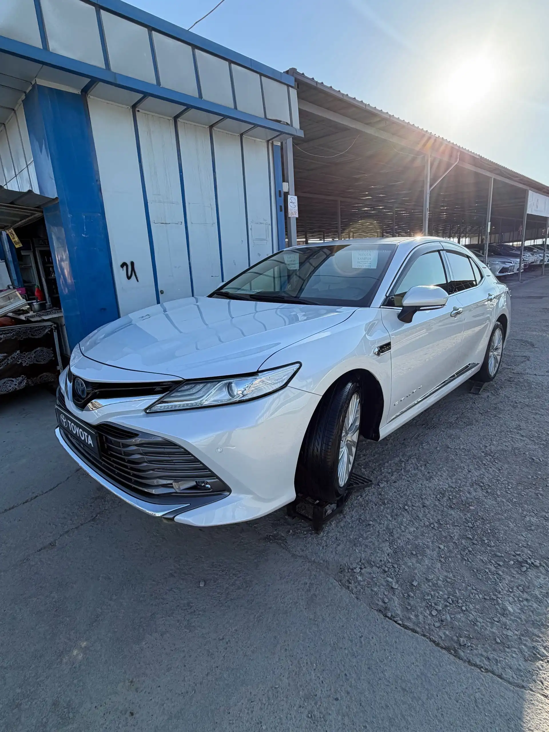 Toyota Camry 2018 — фото 3