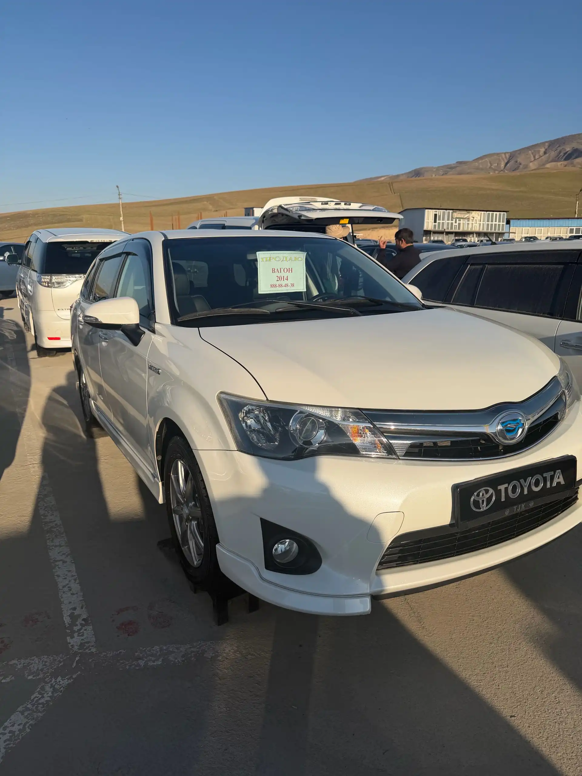 Toyota Estima 2014