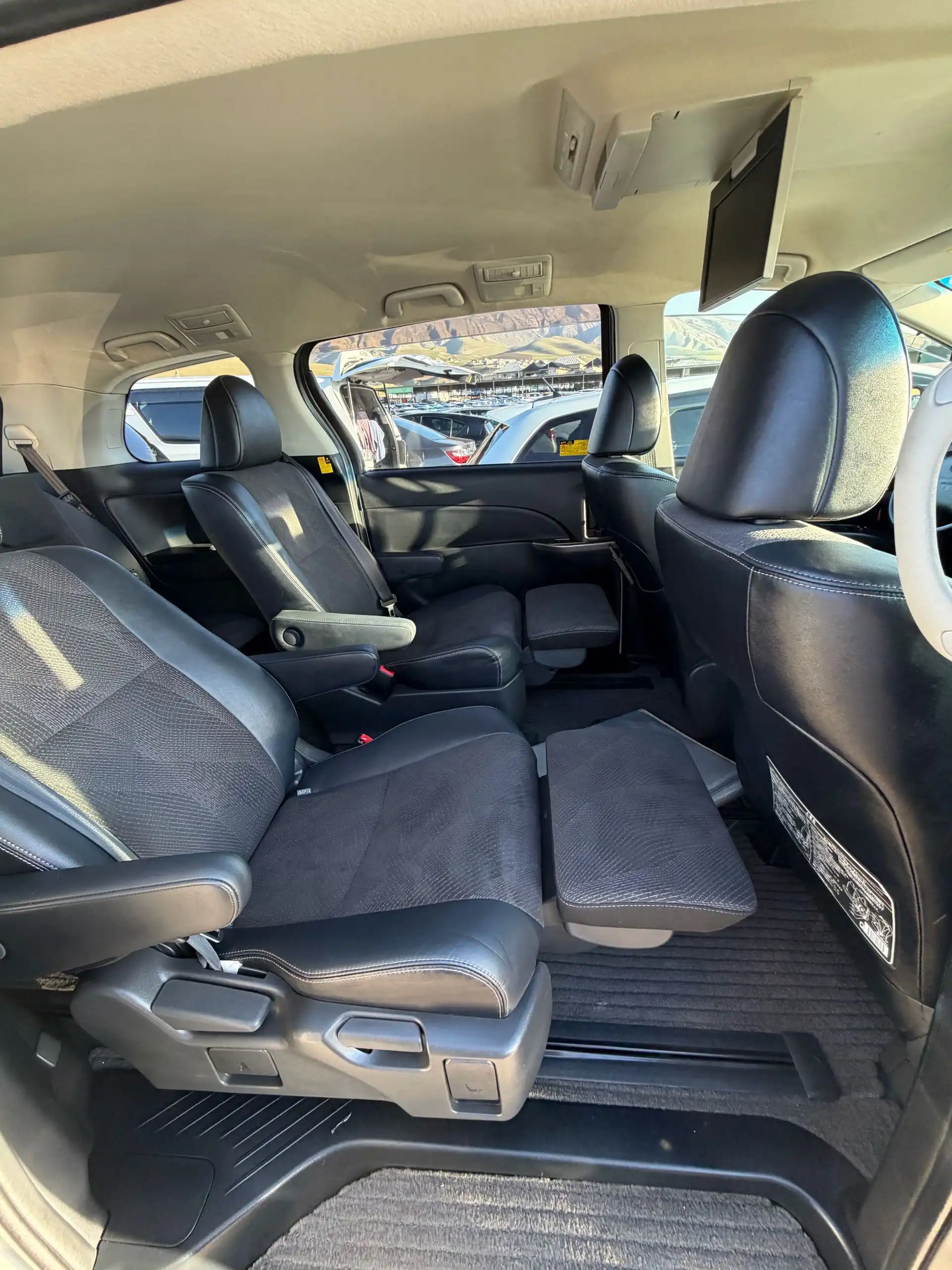 Toyota Estima 2014