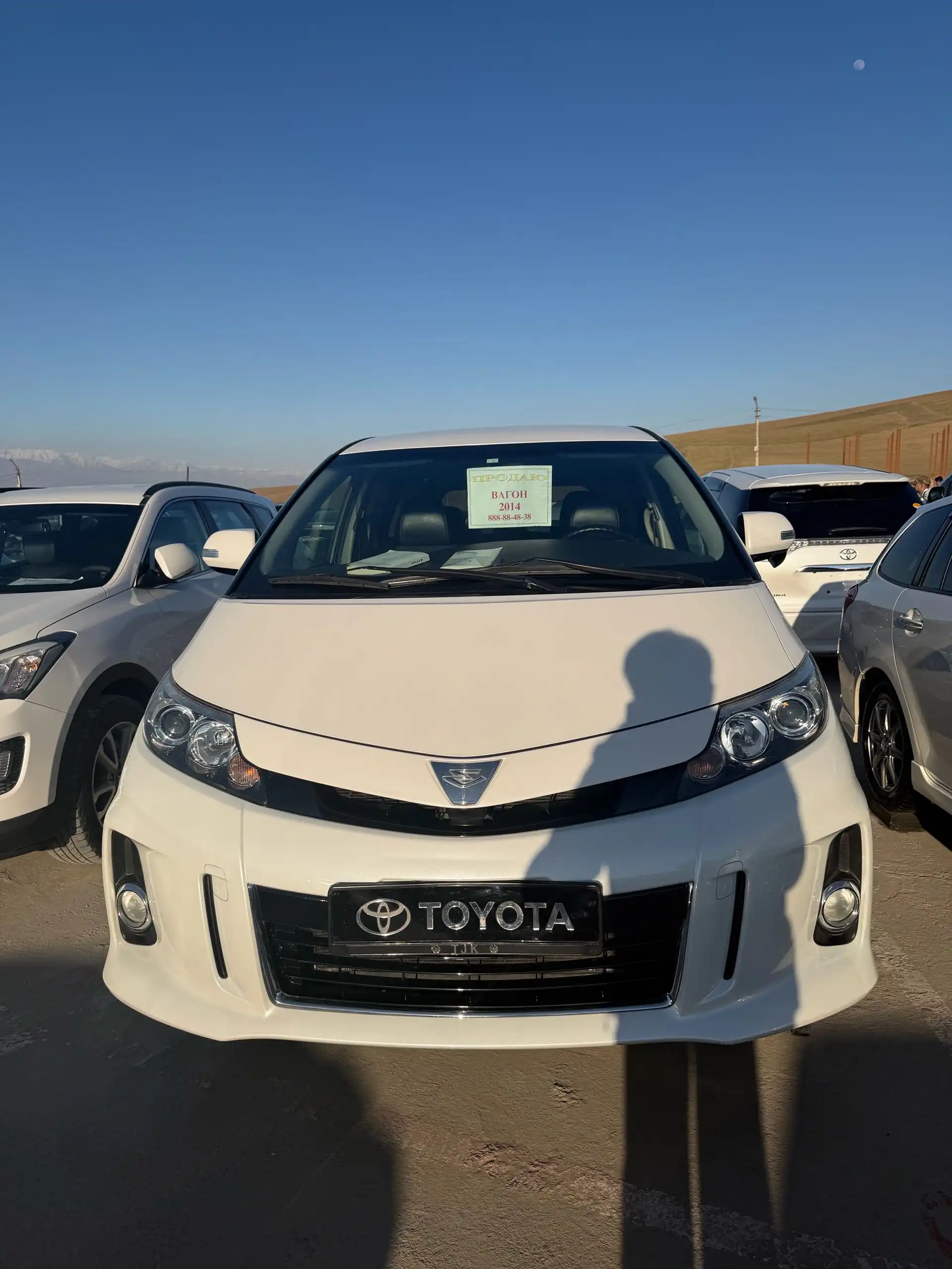 Toyota Estima 2014