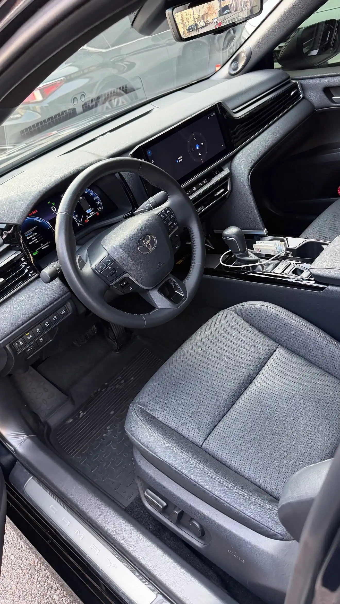 Toyota Camry 2025