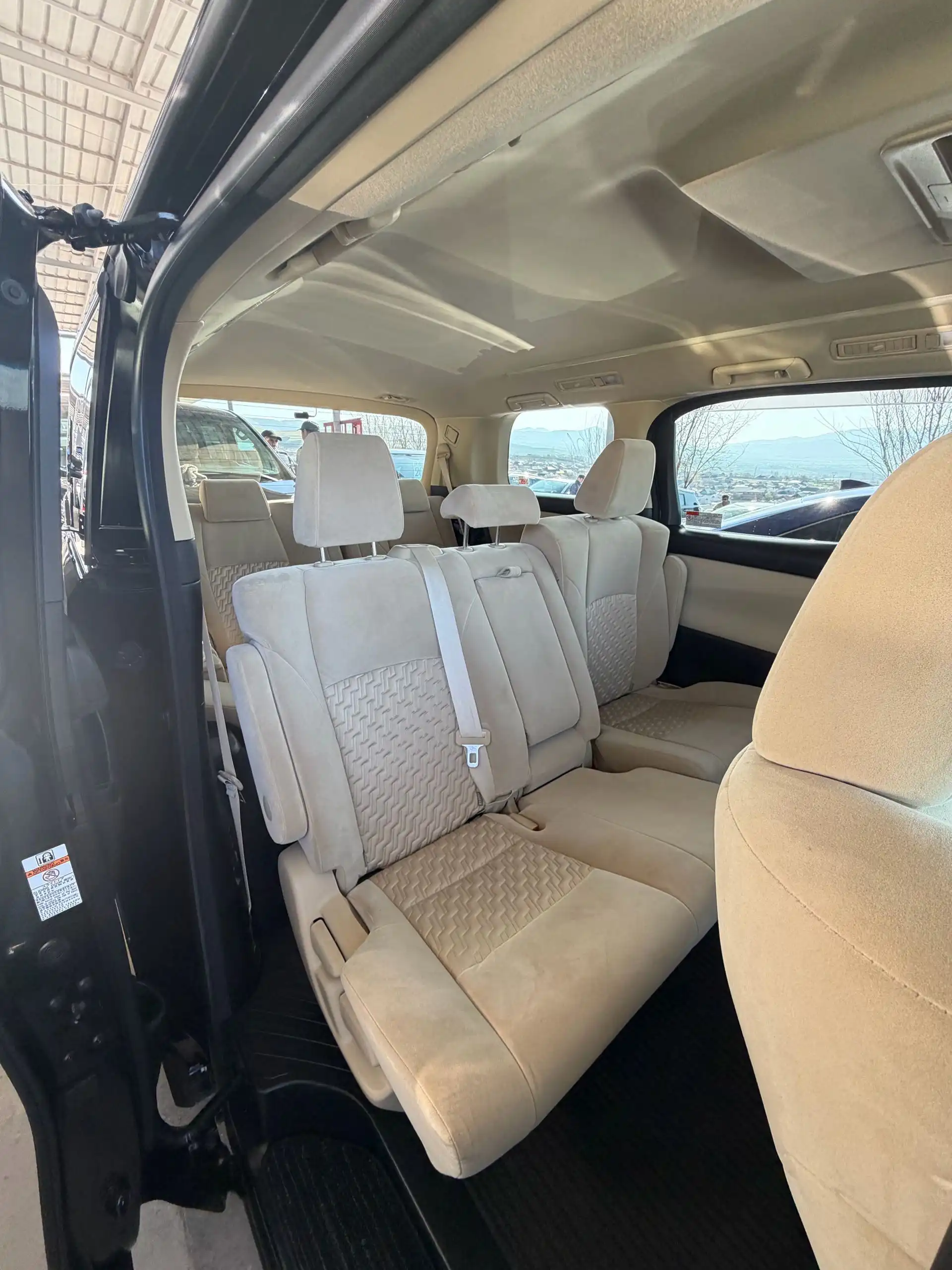 Toyota Vellfire 2016