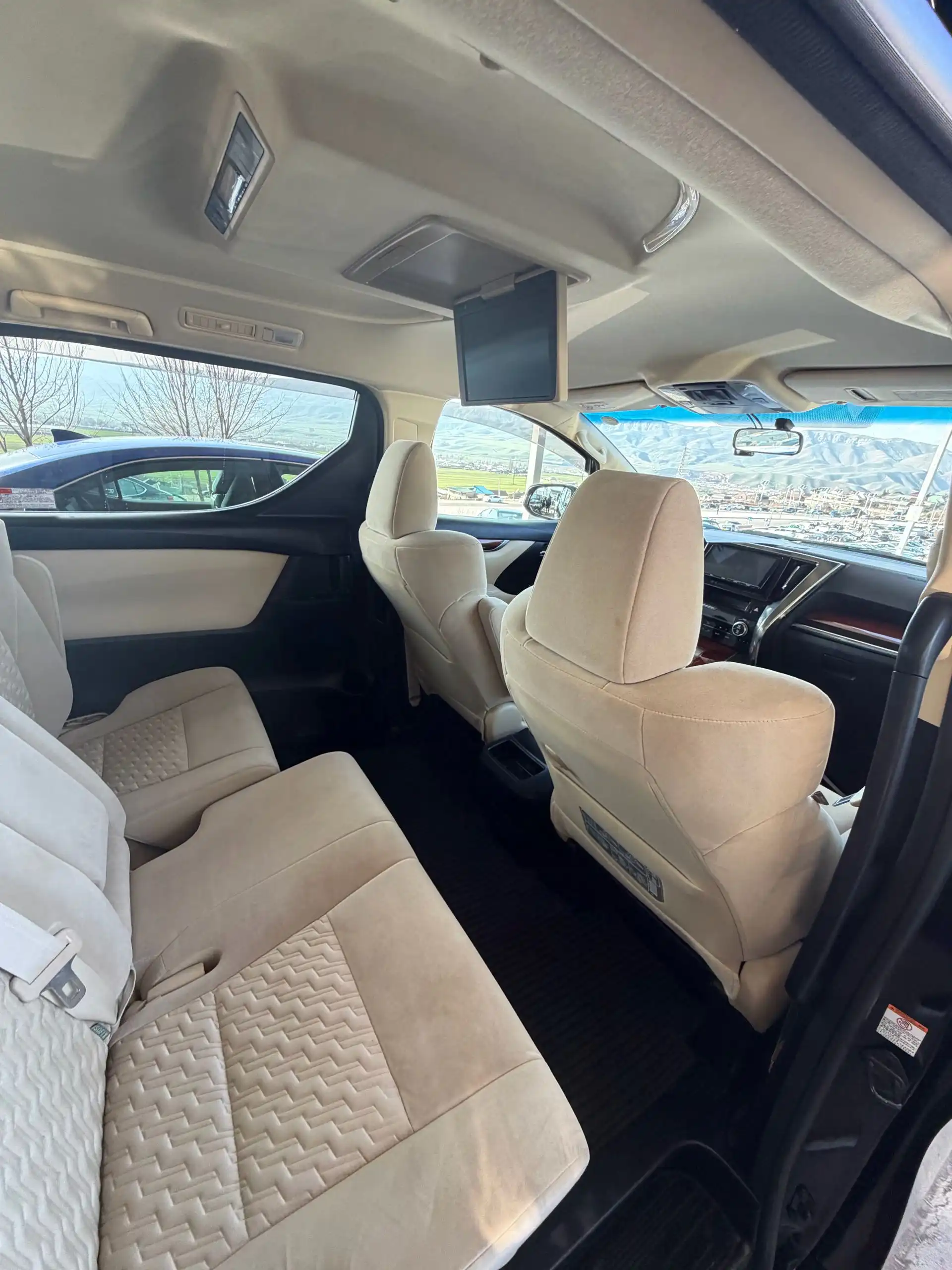 Toyota Vellfire 2016