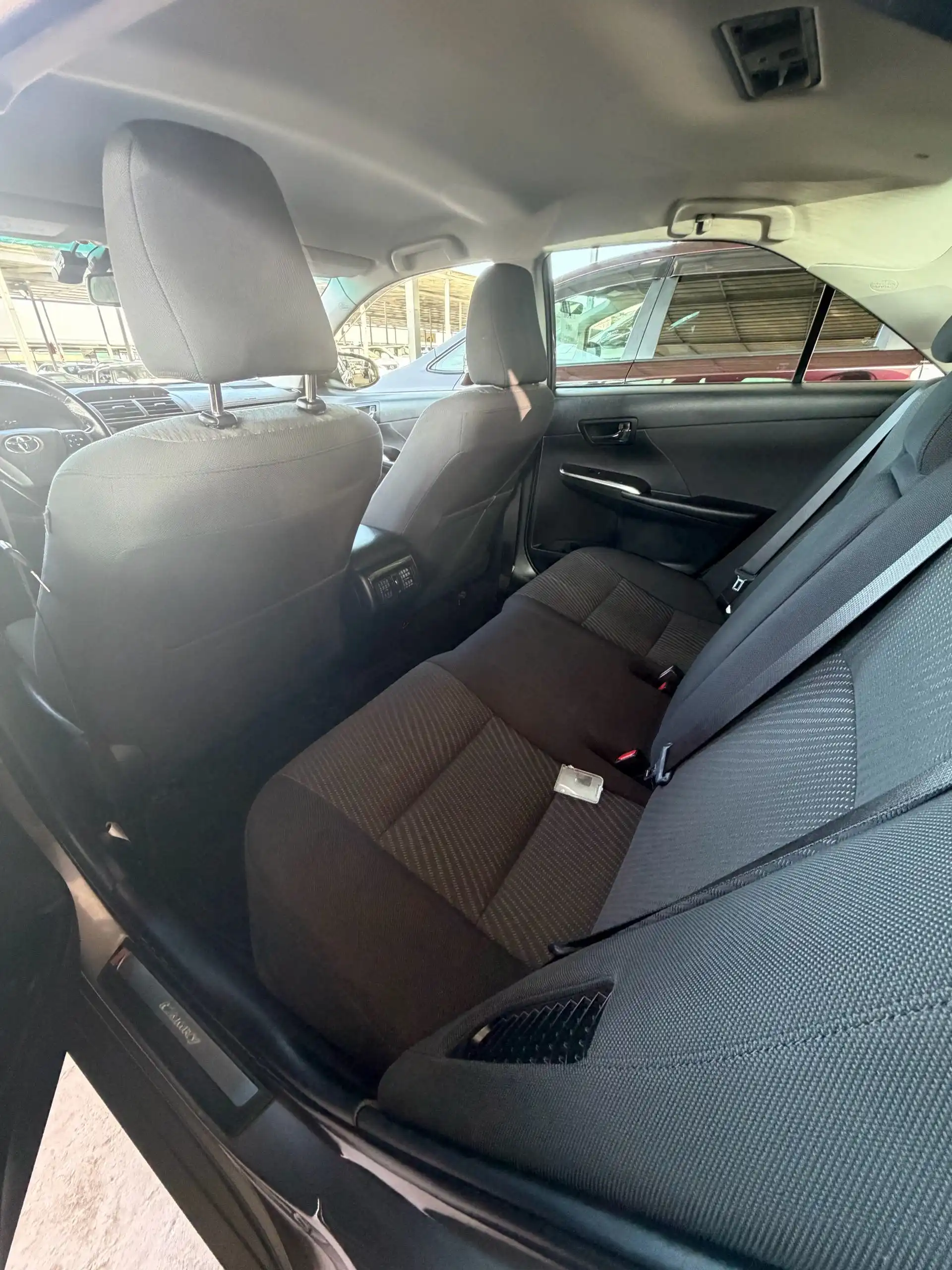 Toyota Camry 2014 — фото 4